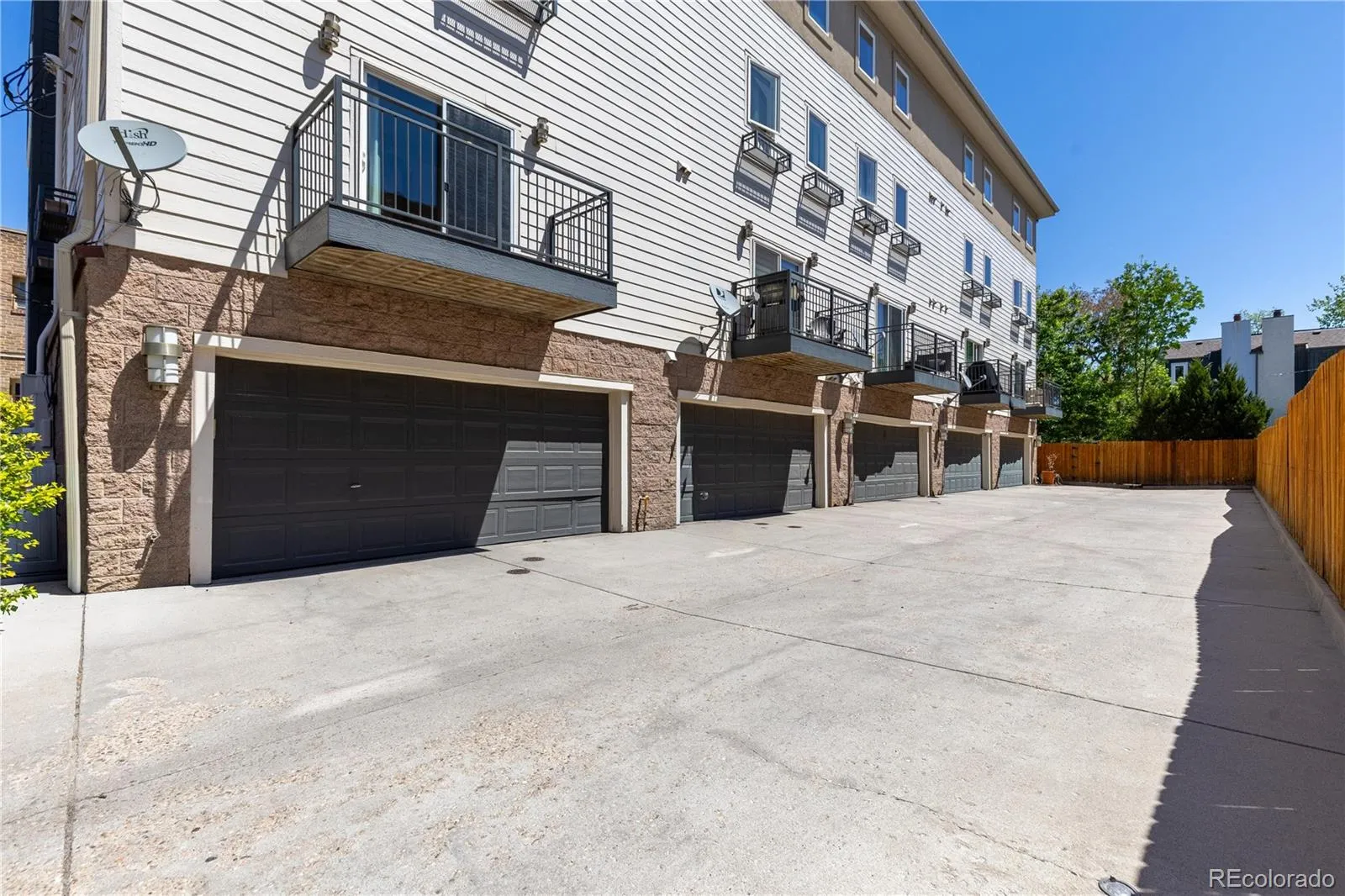 1263 N Washington Street Denver CO 80203 MLS #REC7295868 05132026210502 1600 37
