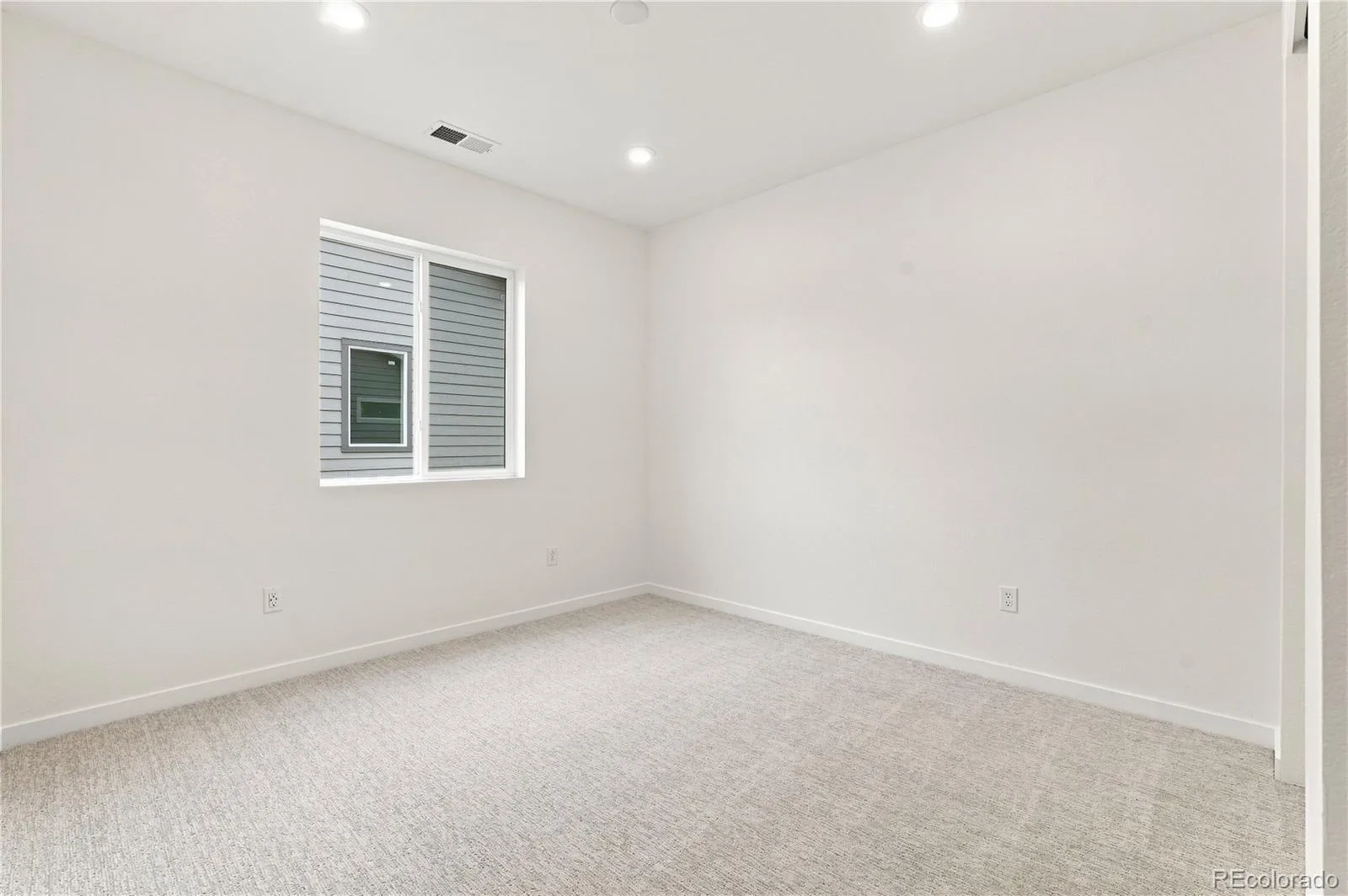 1211 Bridgefield Road Castle Pines CO 80108 | MLS #REC7296962 08242026160808 1600 15
