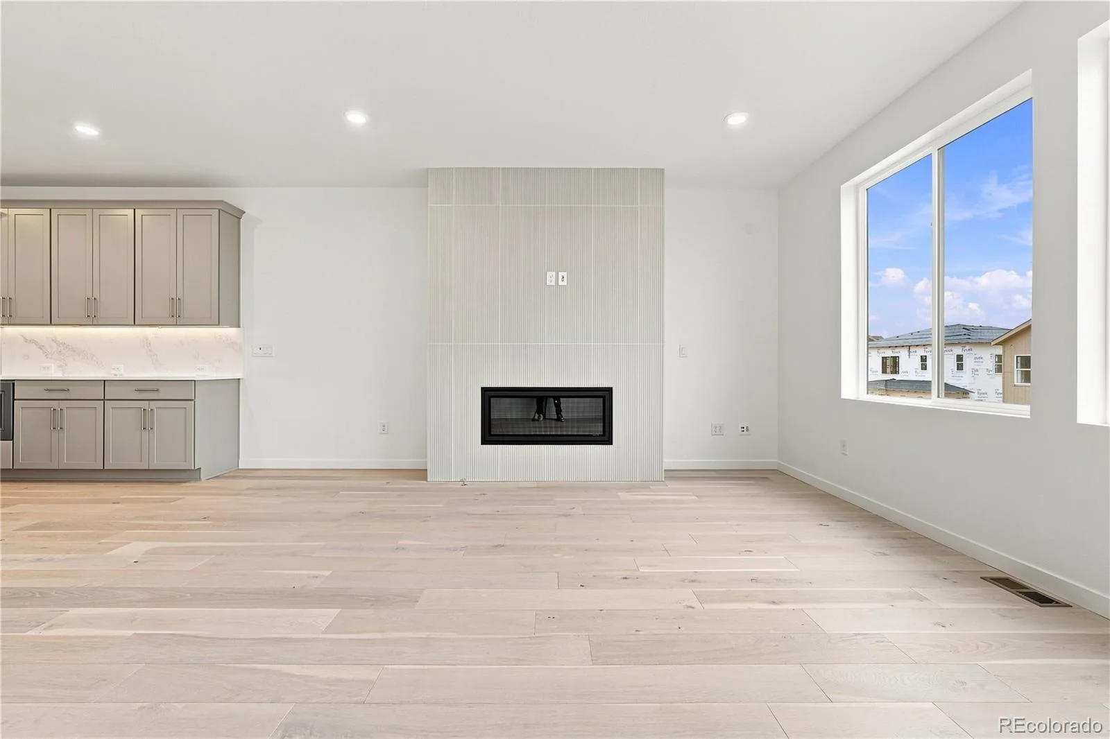 1211 Bridgefield Road Castle Pines CO 80108 | MLS #REC7296962 08242026160808 1600 19