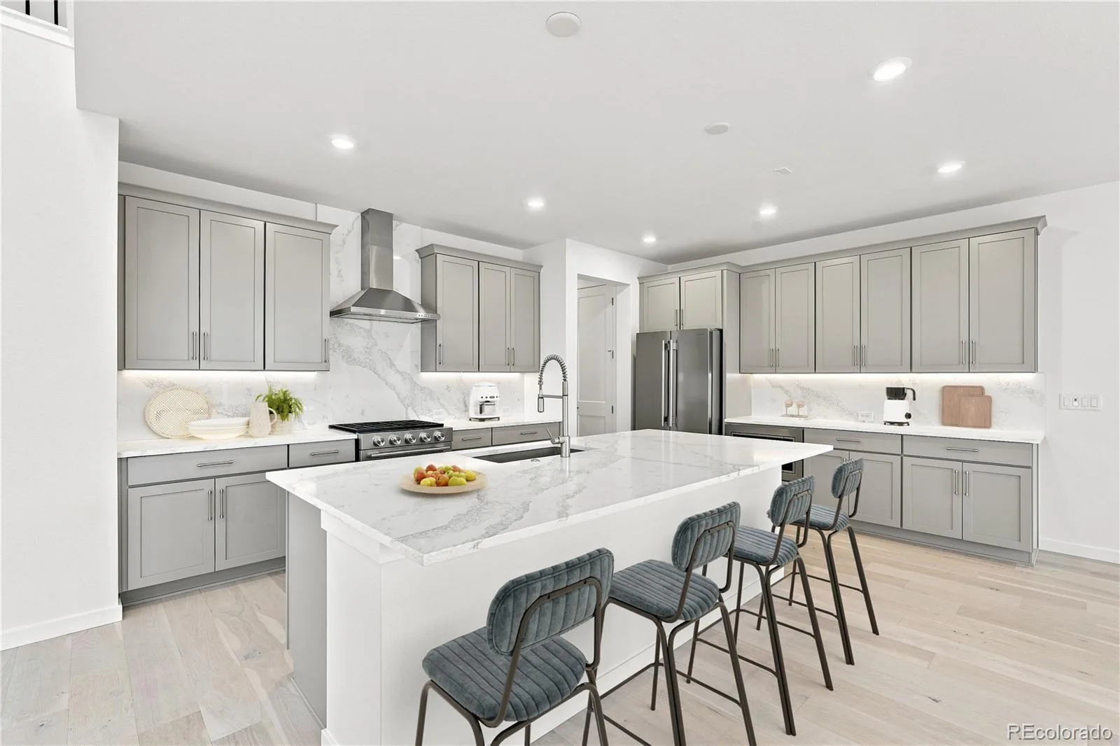 1211 Bridgefield Road Castle Pines CO 80108 | MLS #REC7296962 08242026160808 1600 8
