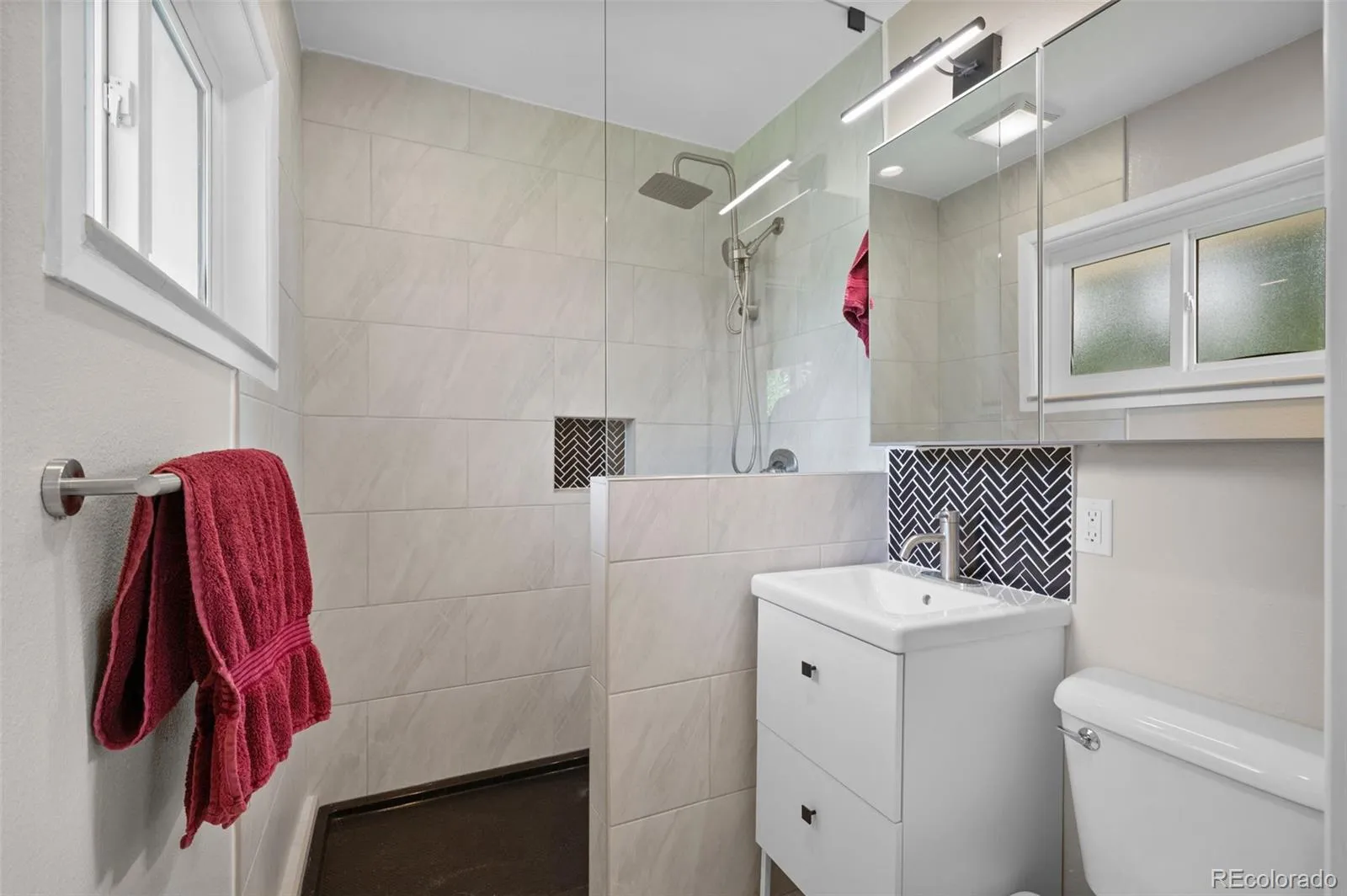 2198 Zinnia Way Golden CO 80401 MLS #REC7298570 05232026095547 1600 18