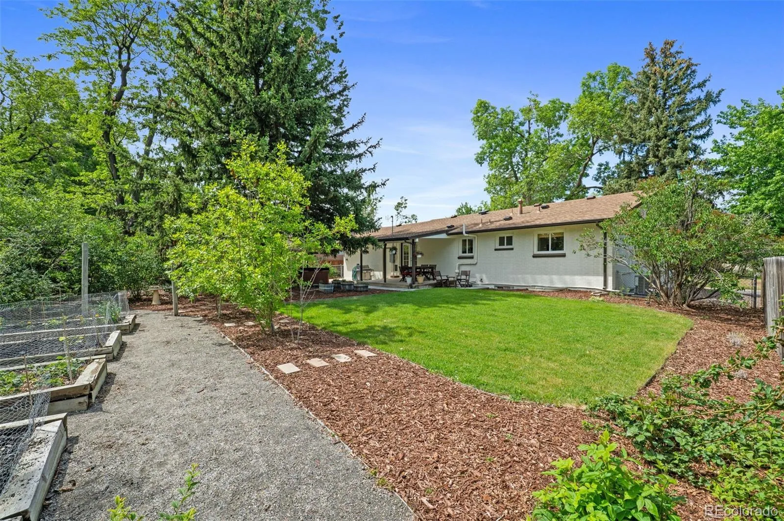 2198 Zinnia Way Golden CO 80401 MLS #REC7298570 05232026095547 1600 27