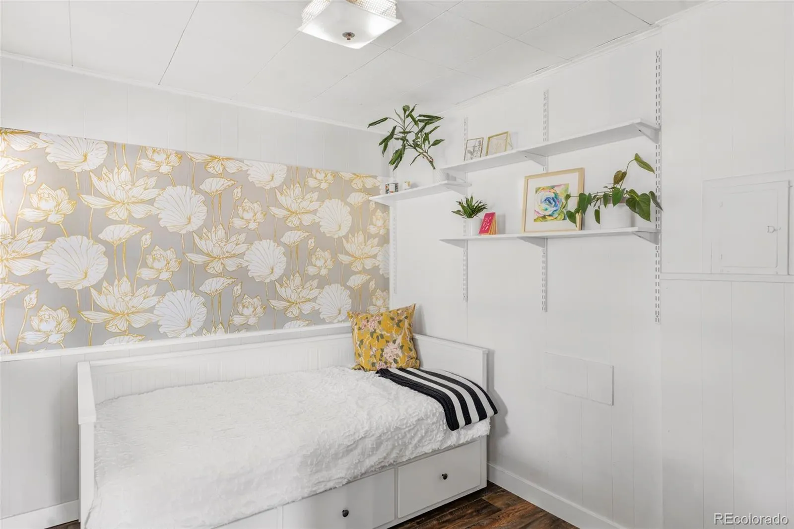 04082026234549 1600 14