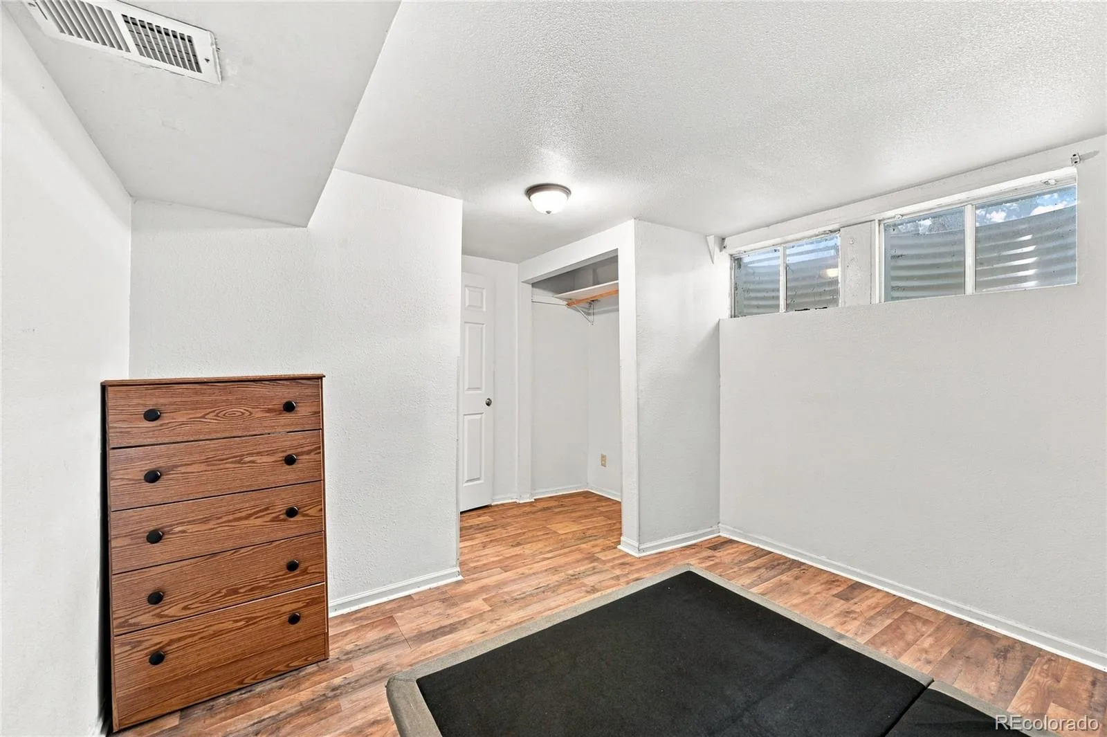 147 Paris Circle Aurora CO 80011 | MLS #REC7298980 08152026005722 1600 20