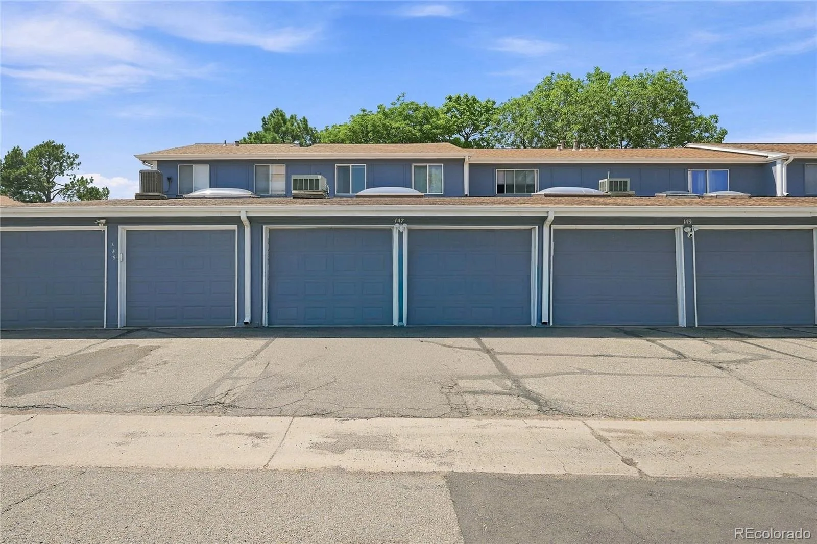 147 Paris Circle Aurora CO 80011 | MLS #REC7298980 08152026005722 1600 25
