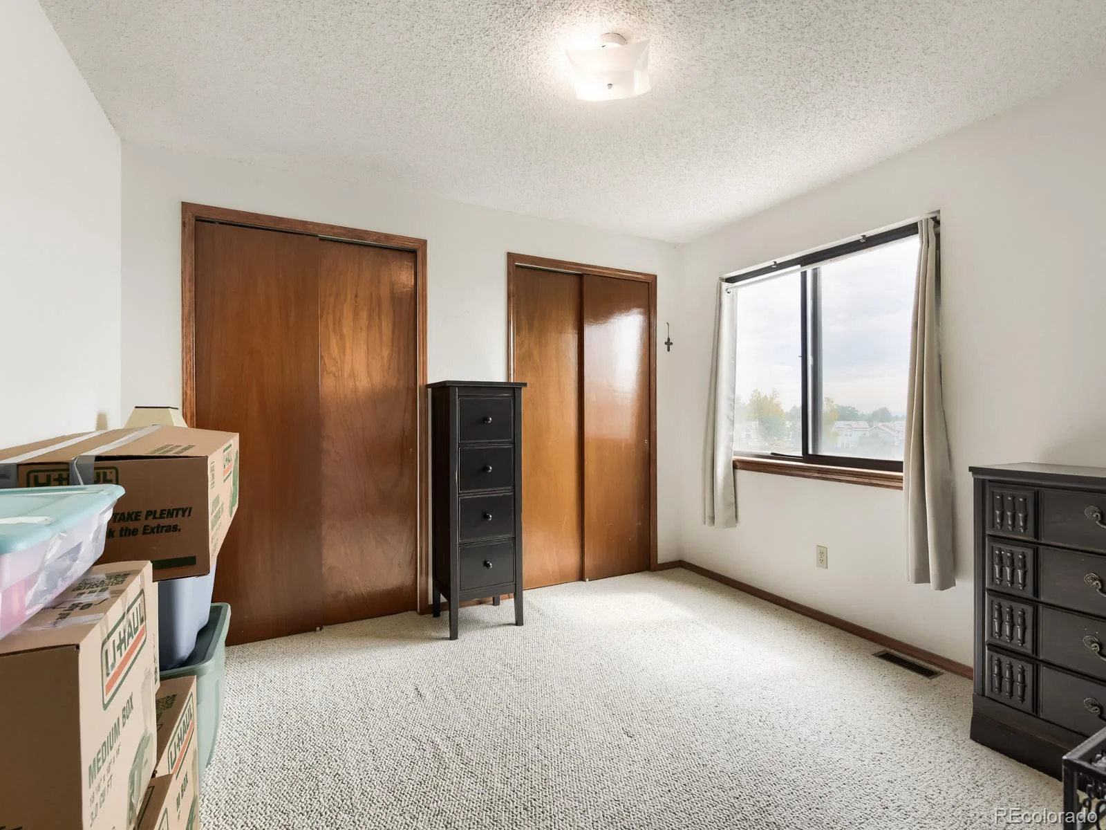 12158 W PARK HILL Place Littleton CO 80127 | MLS #REC7302072 08282026014548 1600 19