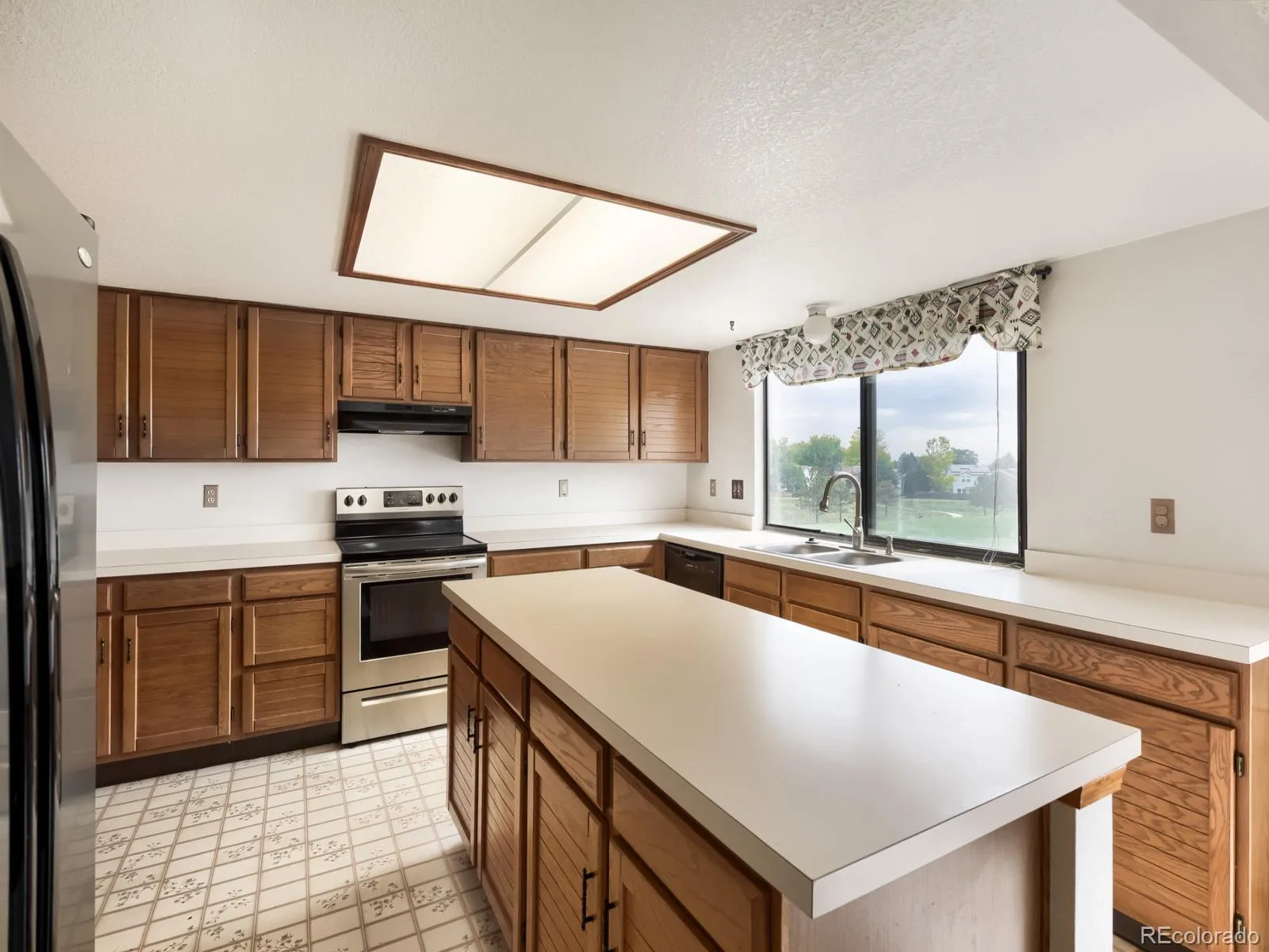 12158 W PARK HILL Place Littleton CO 80127 | MLS #REC7302072 08282026014548 1600 4