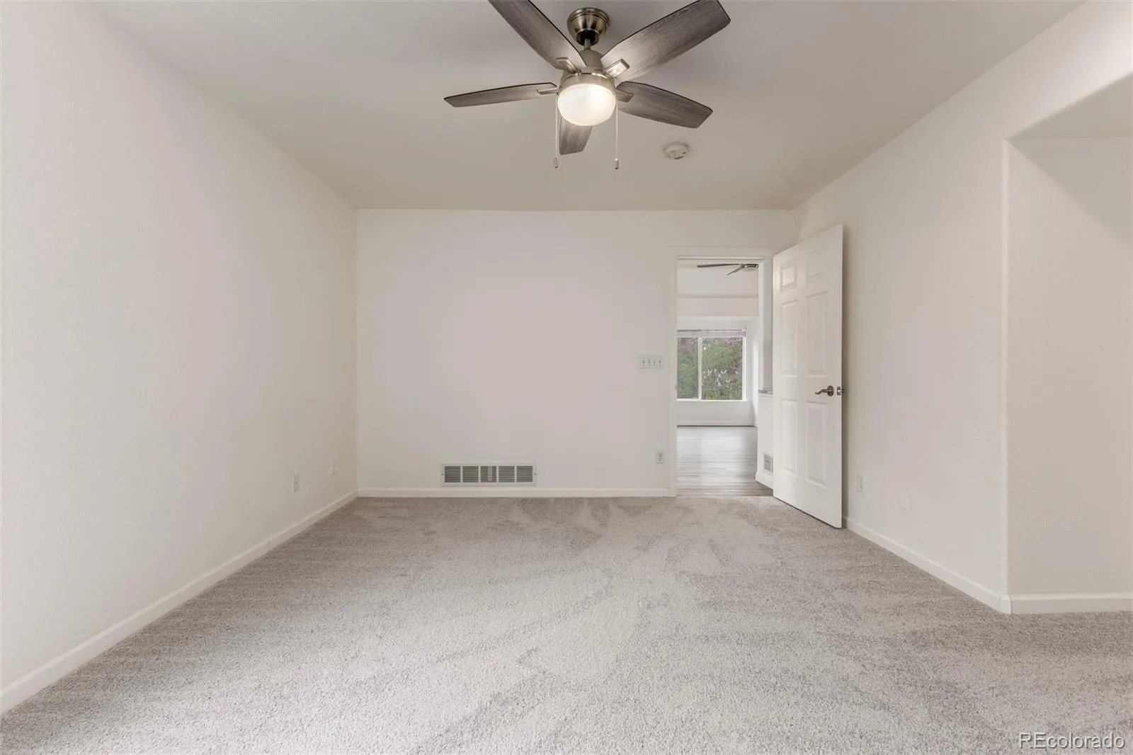 1958 S Carr Street Lakewood CO 80227 | MLS #REC7306356 05112026184108 1600 22