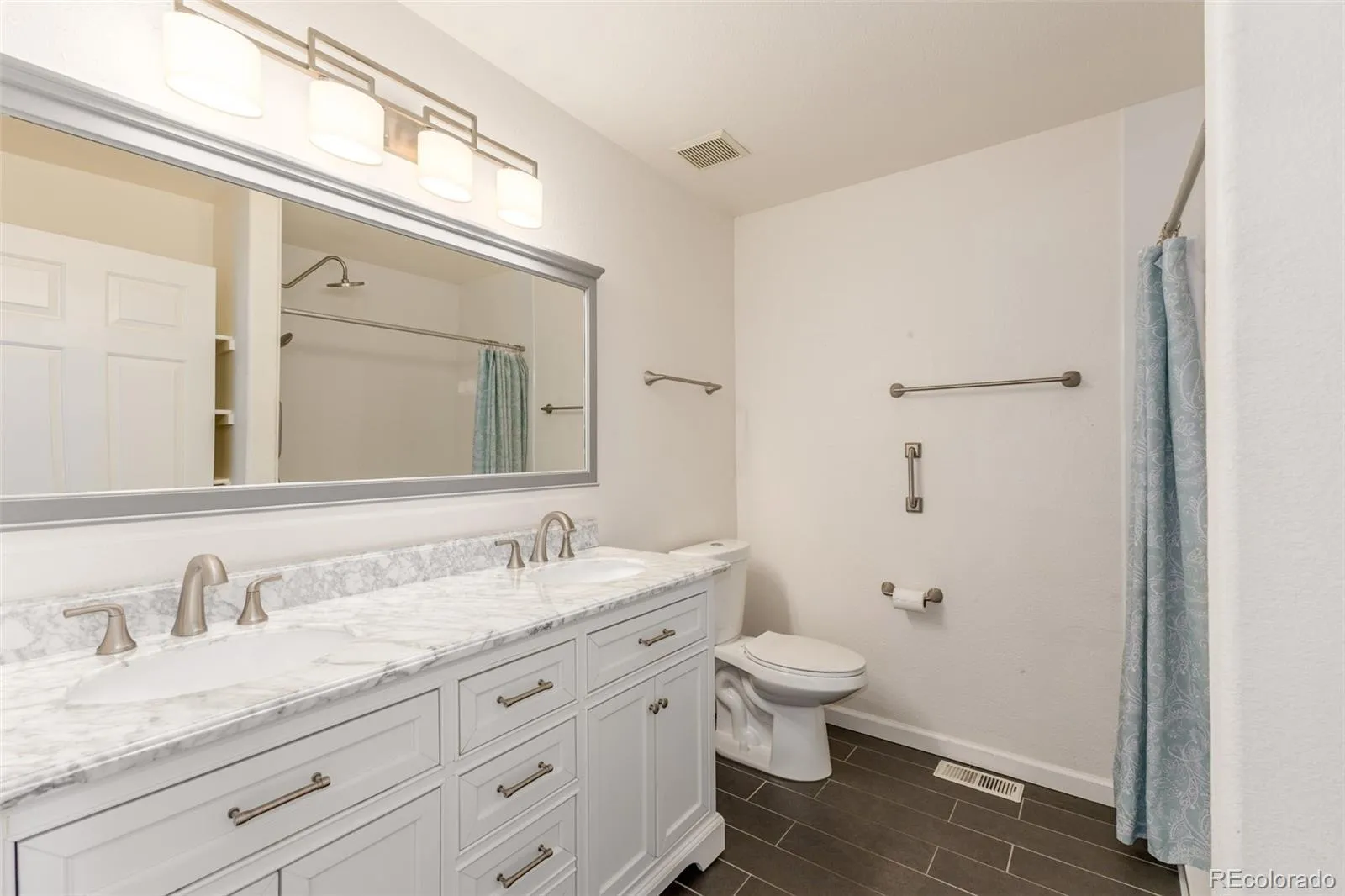 1958 S Carr Street Lakewood CO 80227 | MLS #REC7306356 05112026184108 1600 23