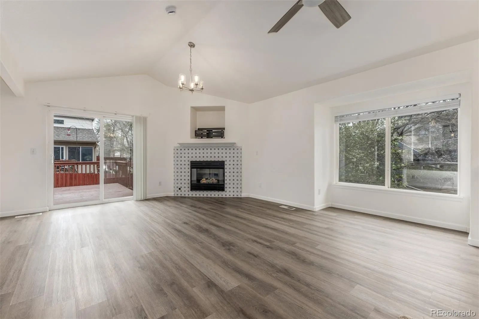 1958 S Carr Street Lakewood CO 80227 | MLS #REC7306356 05112026184108 1600 3