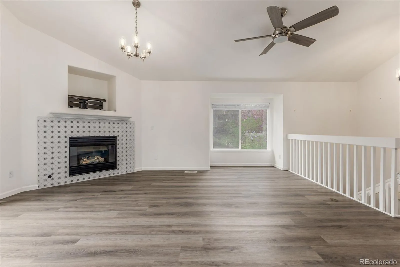 1958 S Carr Street Lakewood CO 80227 | MLS #REC7306356 05112026184108 1600 5