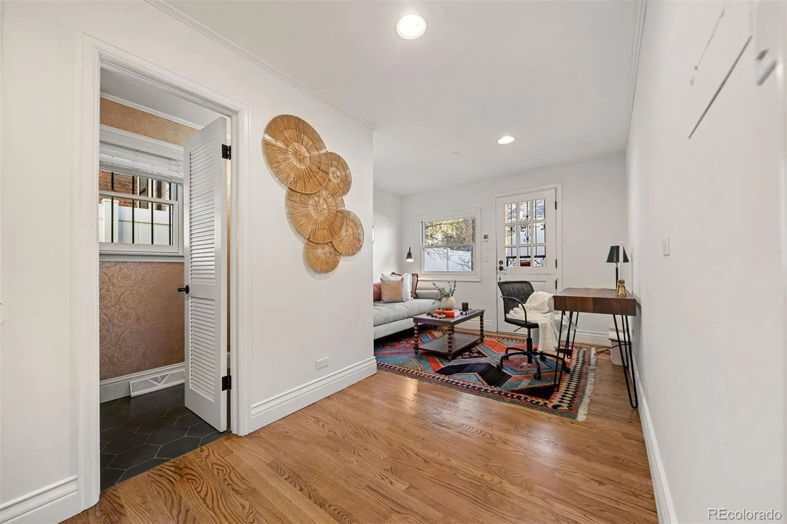 04162026160548 1600 20