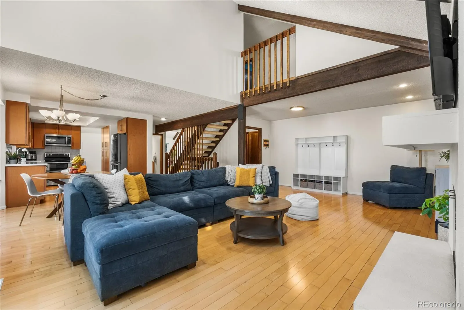 03222026002036 1600 10