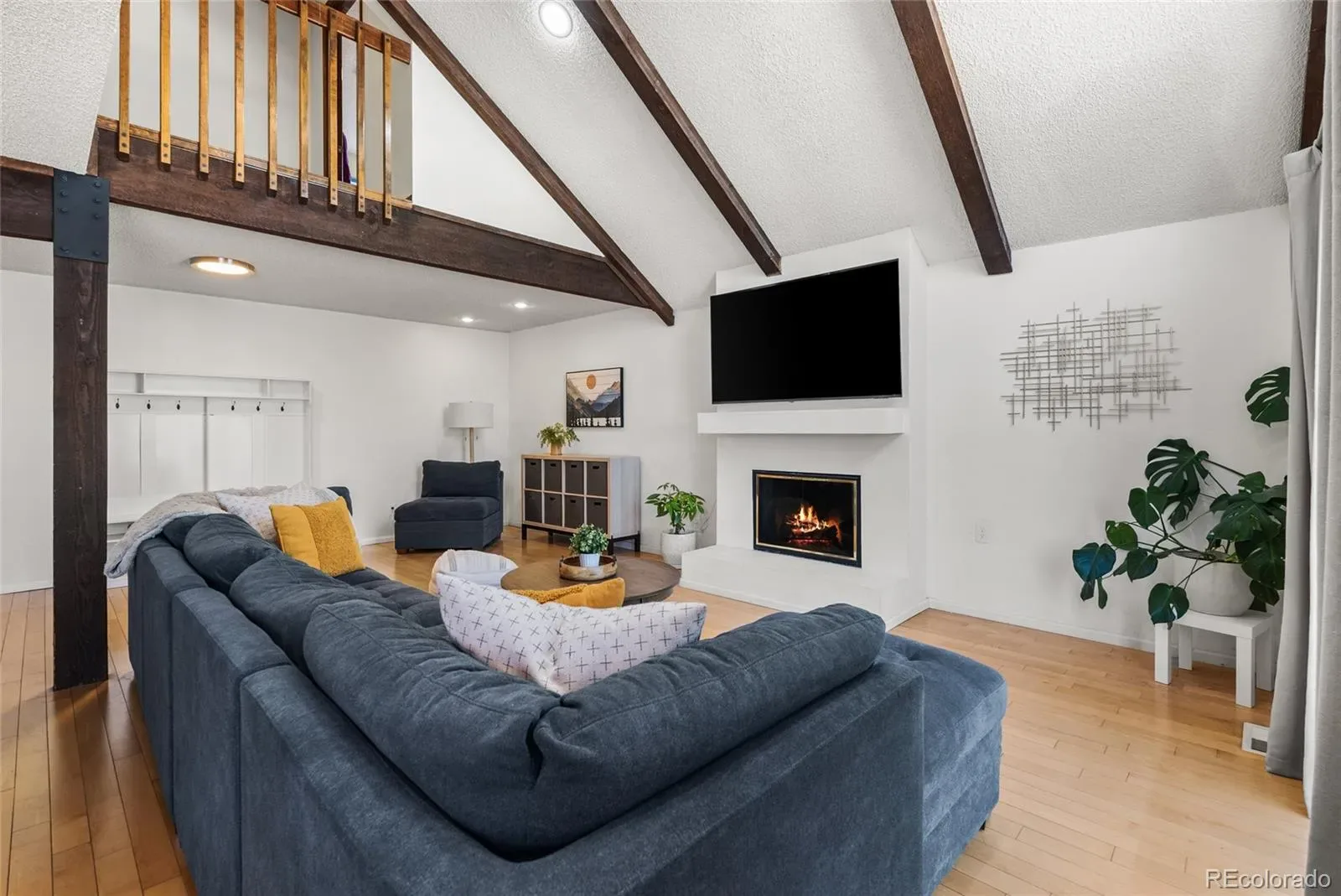 03222026002036 1600 12