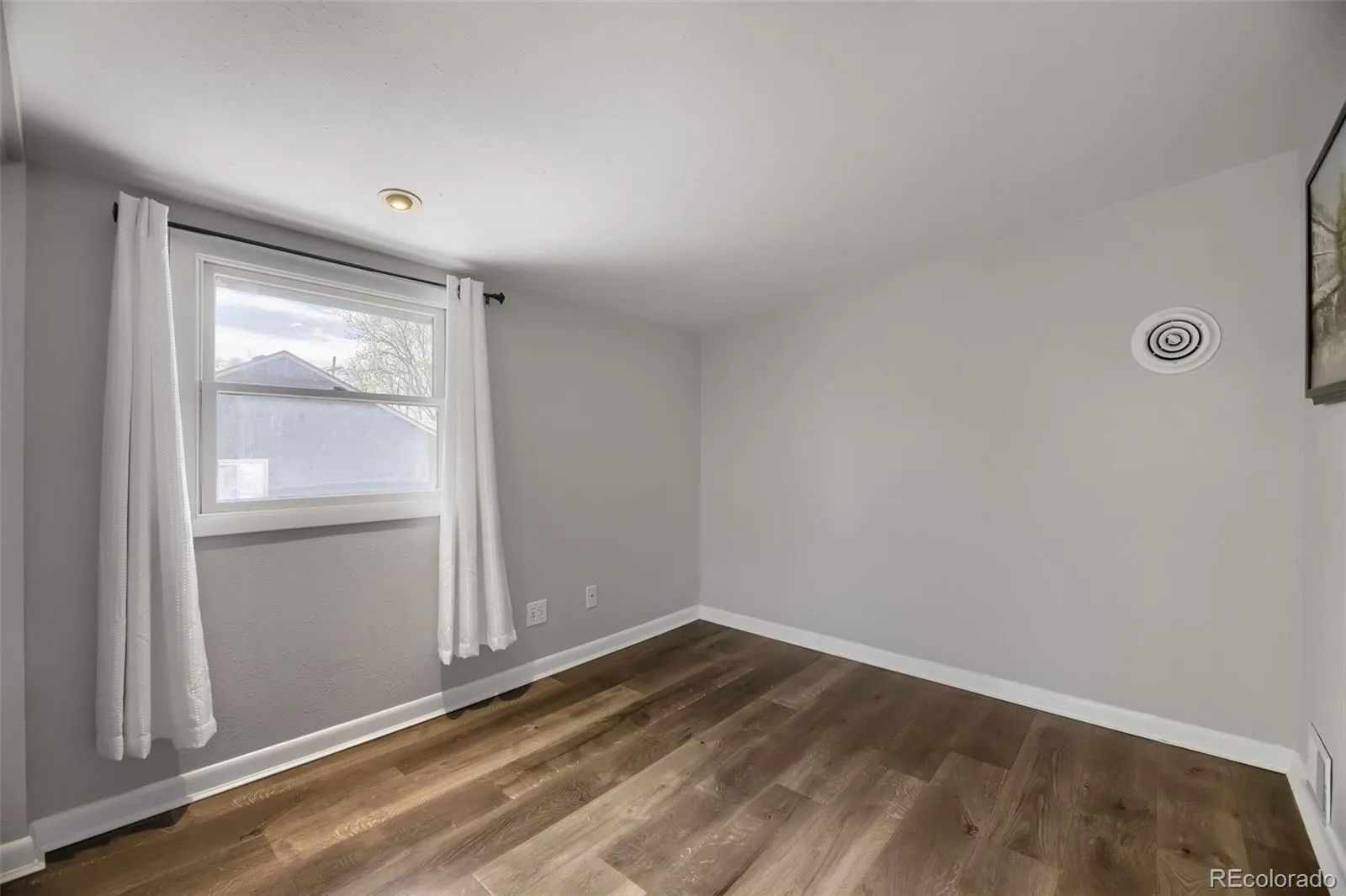 4058 S Lincoln Street Englewood CO 80113 MLS #REC7309642 04202026202453 1600 26