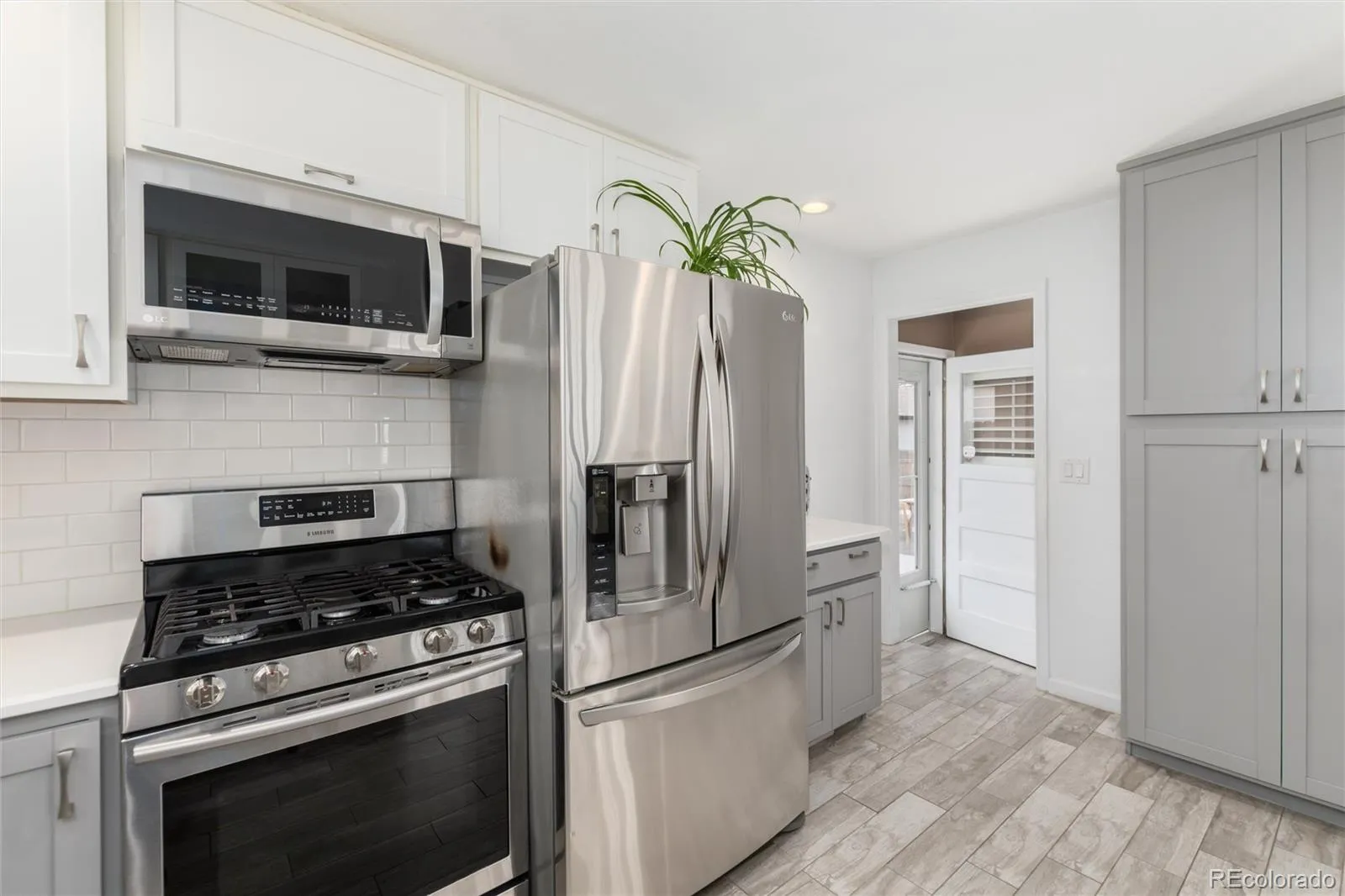 04102026195754 1600 5