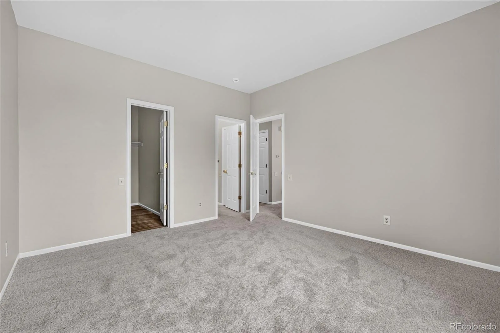2906 W Long Circle #A Littleton CO 80120 | MLS #REC7311498 08122026223907 1600 20