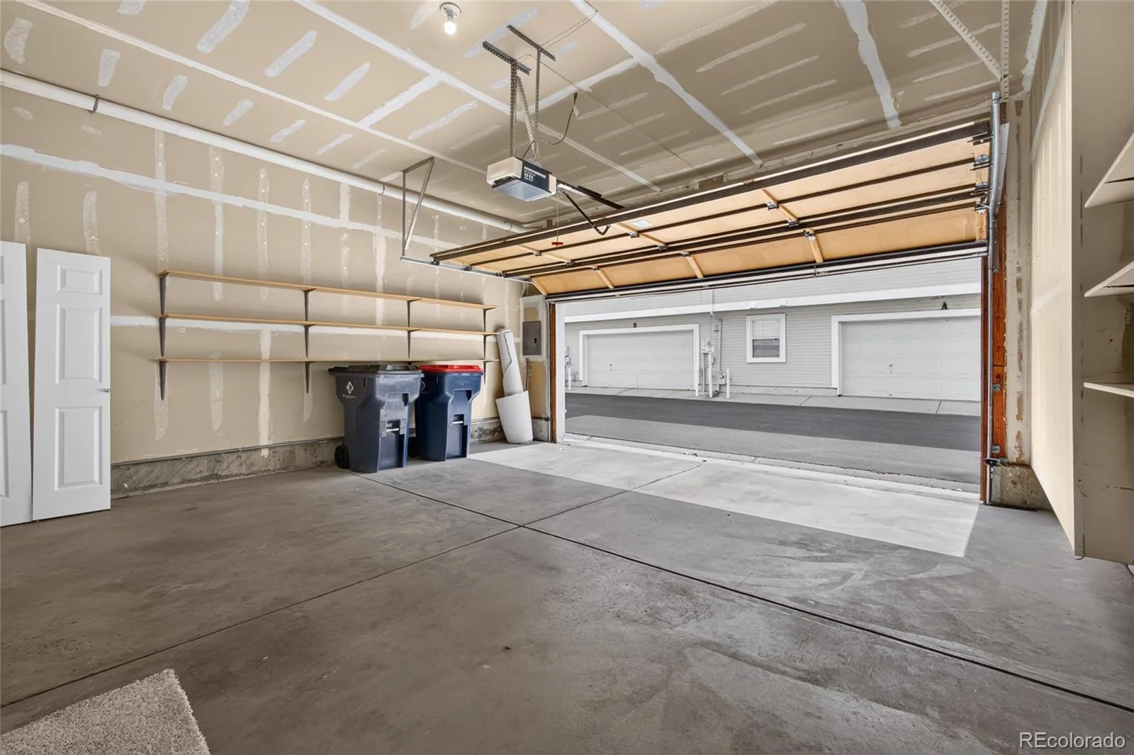 2906 W Long Circle #A Littleton CO 80120 | MLS #REC7311498 08122026223907 1600 23