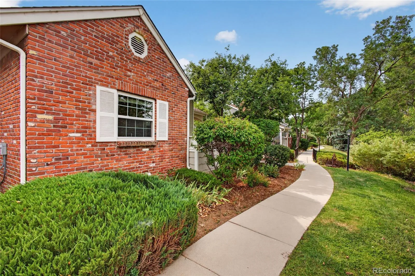 2906 W Long Circle #A Littleton CO 80120 | MLS #REC7311498 08122026223907 1600 37