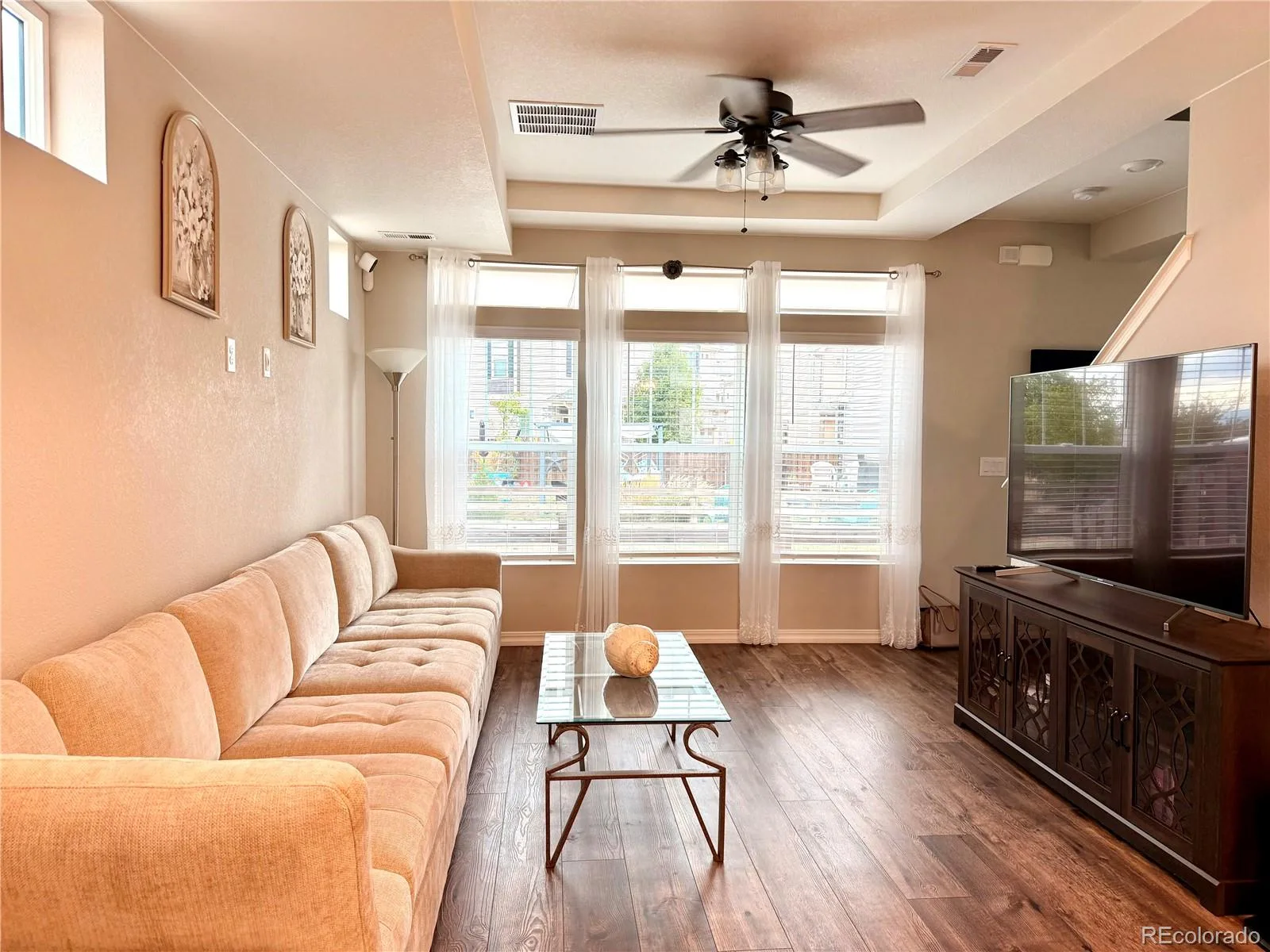 26356 E Byers Place Aurora CO 80018 | MLS #REC7313994 08292026025611 1600 4