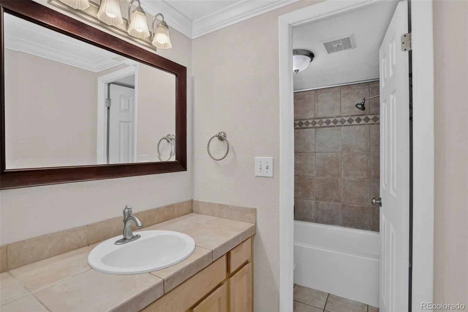 1125 N Washington Street #201 Denver CO 80203 | MLS #REC7315864 09252026163023 1600 14
