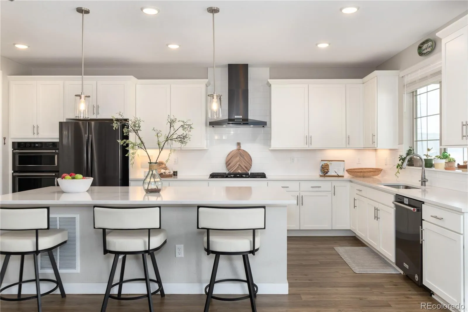 04162026010802 1600 10