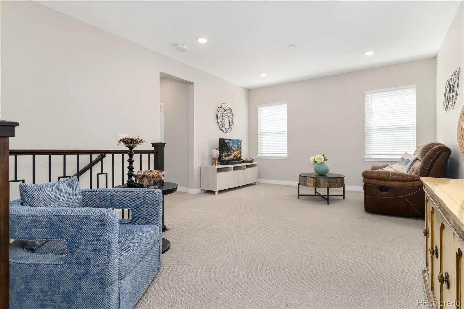 04162026010802 1600 32