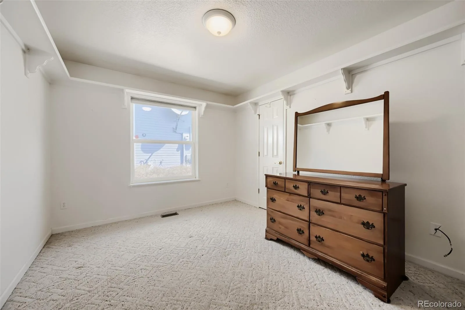 15 Carla Circle Broomfield CO 80020 | MLS #REC7318850 08172026193601 1600 25