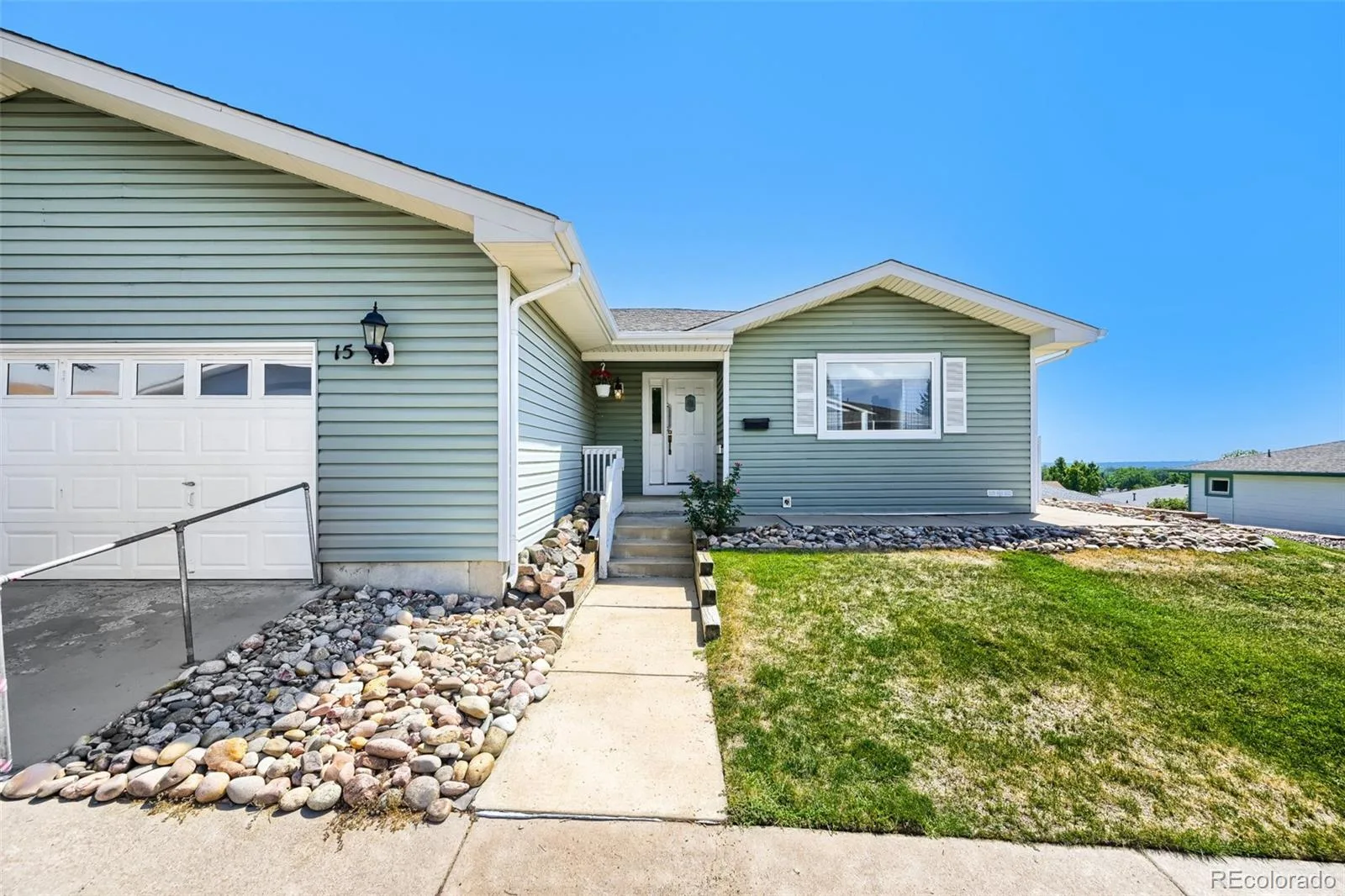 15 Carla Circle Broomfield CO 80020 | MLS #REC7318850 08172026193601 1600 3