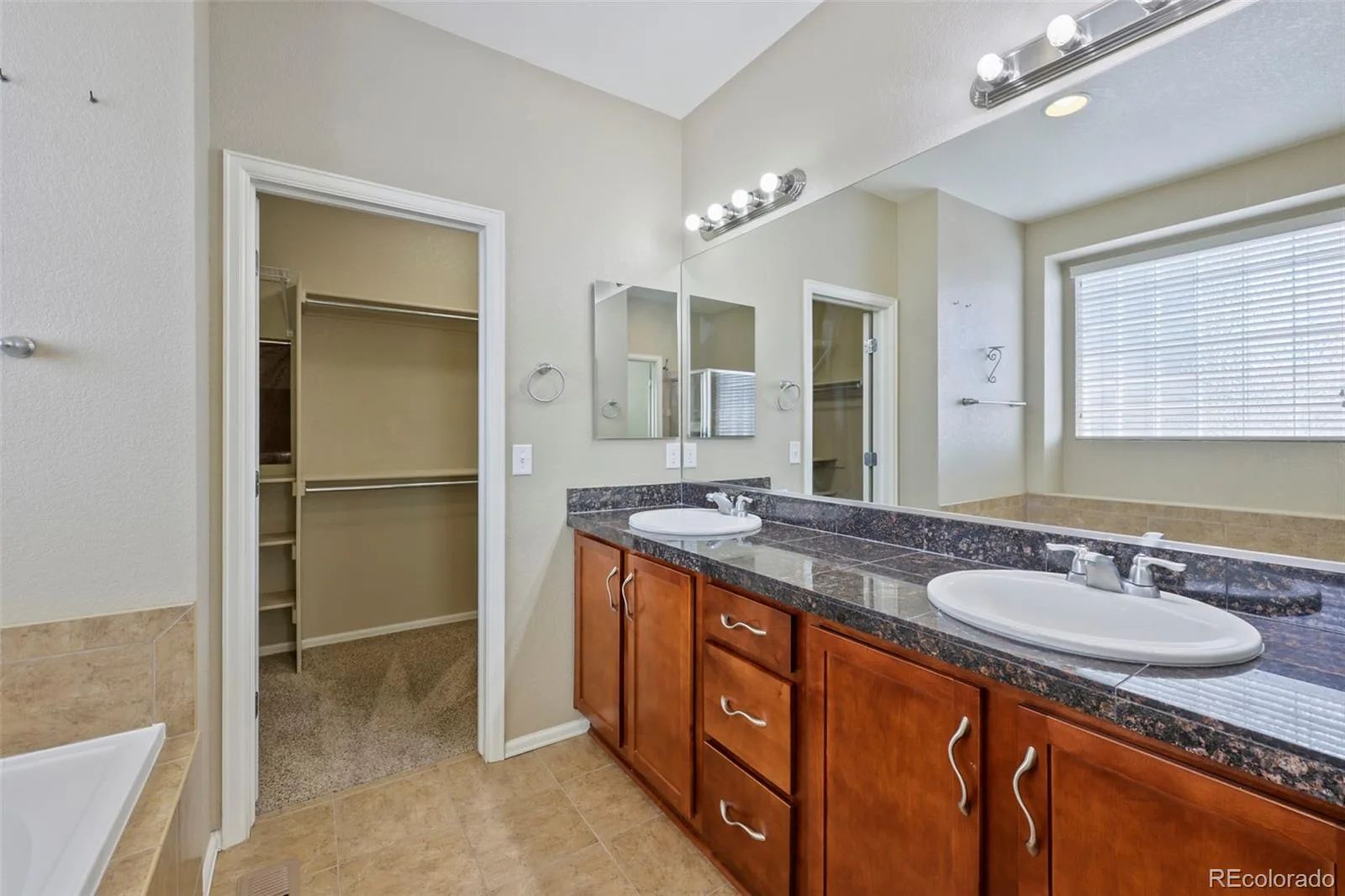 10298 Nucla Street Commerce City CO 80022 | MLS #REC7321811 08172026233224 1600 19