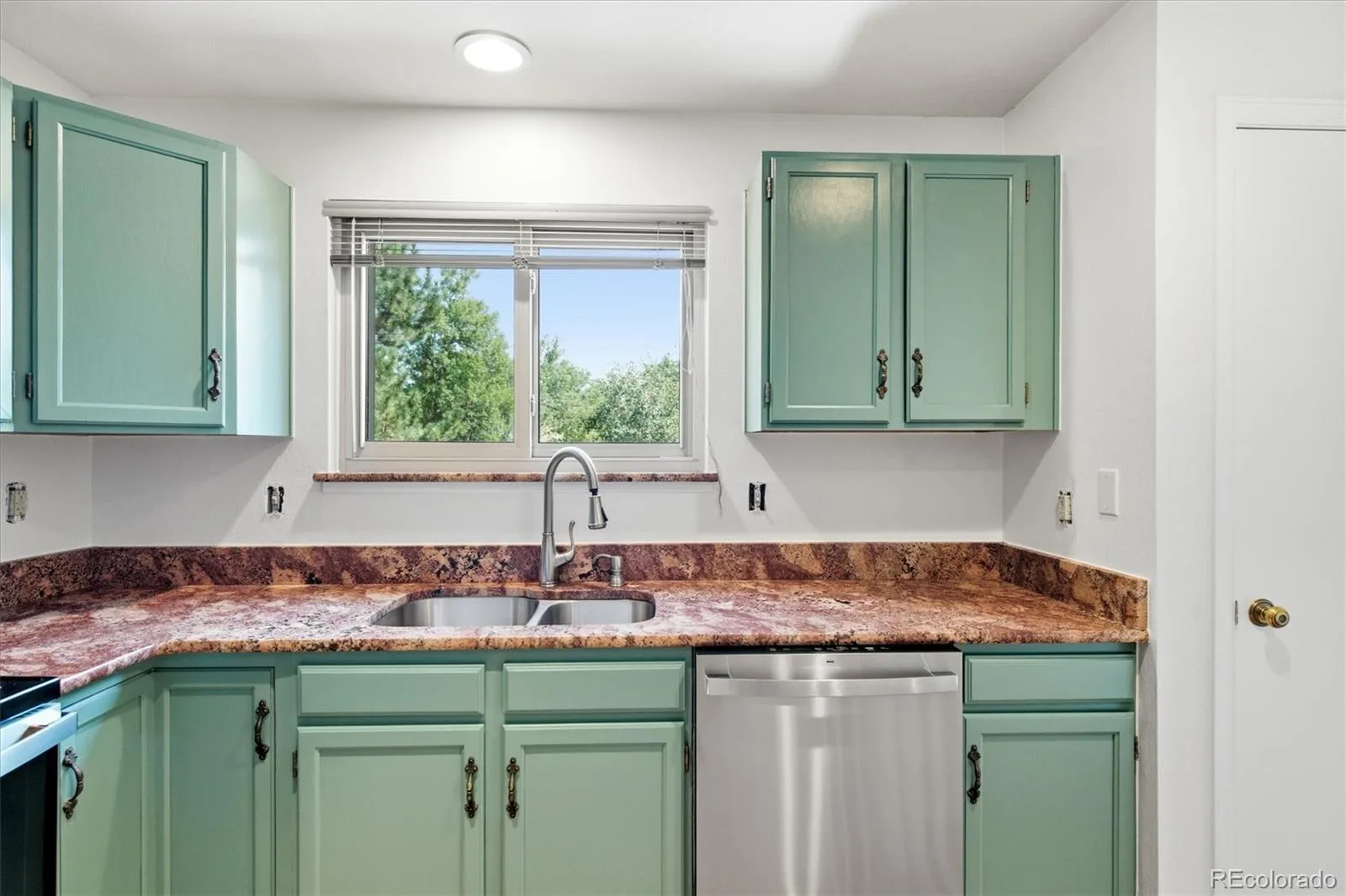 12439 W 84th Drive Arvada CO 80005 | MLS #REC7322912 08282026223004 1600 15