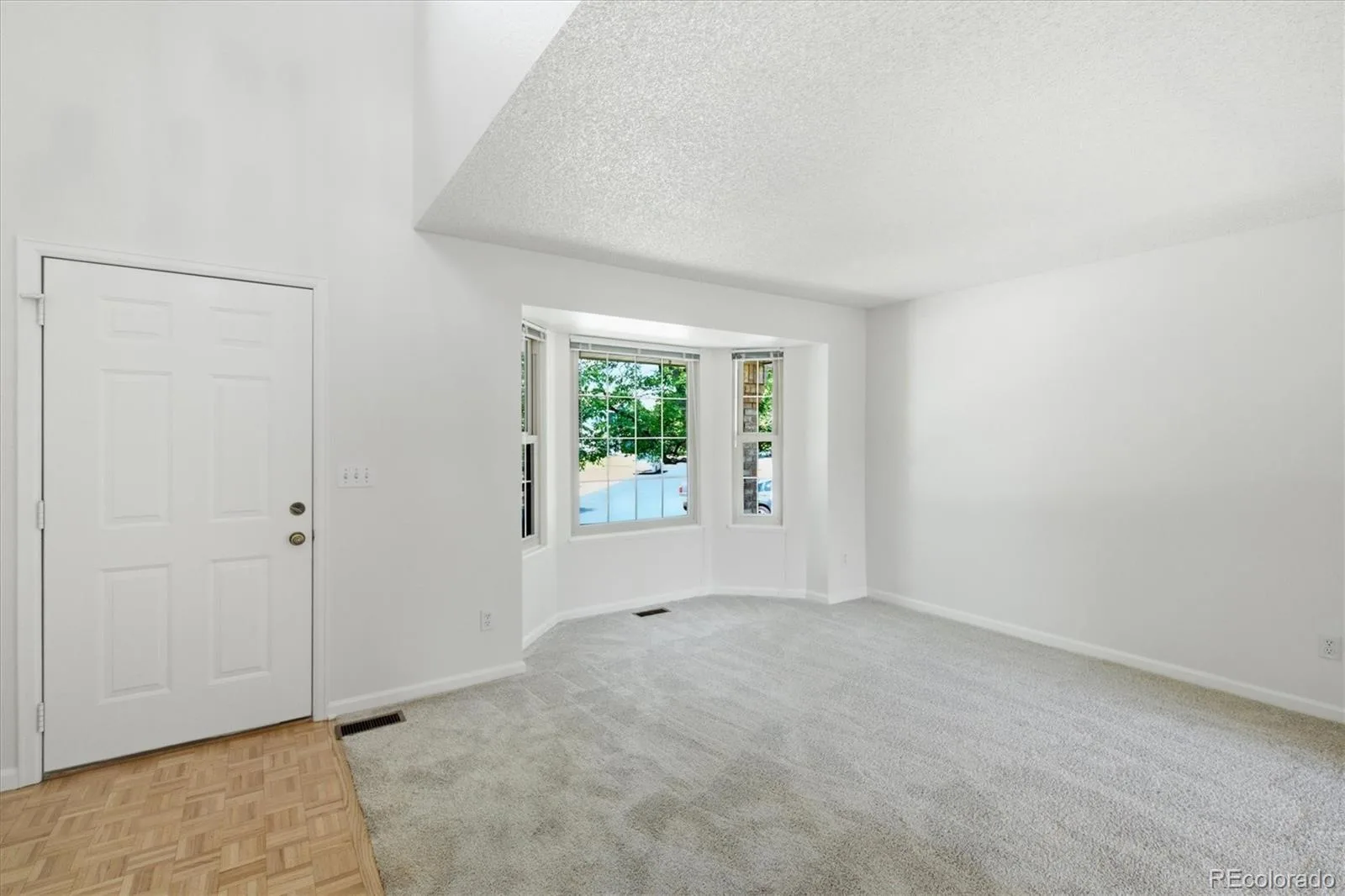 12439 W 84th Drive Arvada CO 80005 | MLS #REC7322912 08282026223004 1600 3