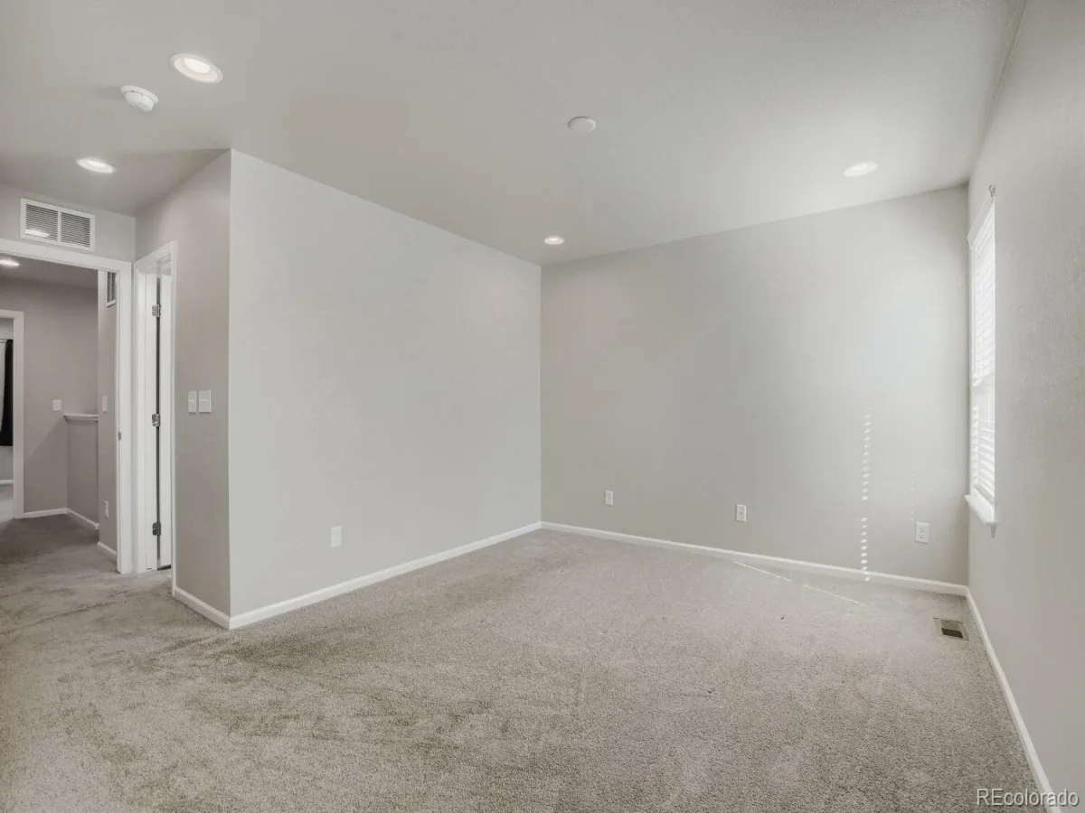 6504 N Biscay Street Denver CO 80249 | MLS #REC7322933 08212026161424 1200 14