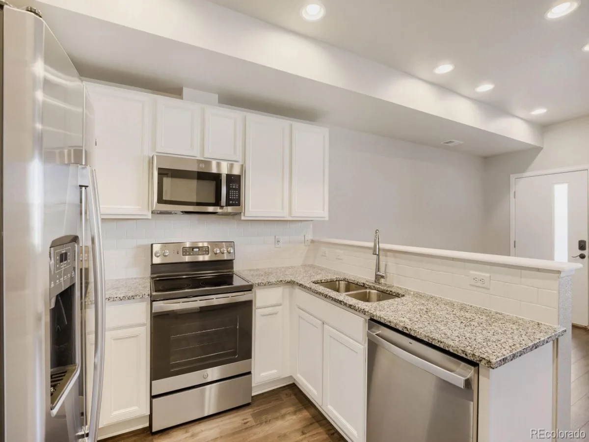 6504 N Biscay Street Denver CO 80249 | MLS #REC7322933 08212026161424 1200 8
