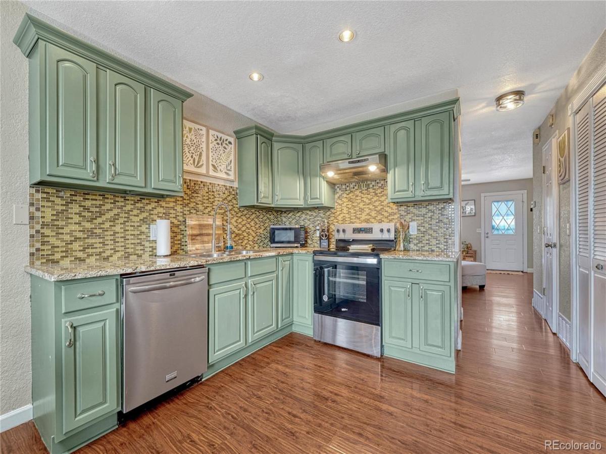 1662 S Idalia Circle #J Aurora CO 80017 | MLS #REC7324854 MLS #REC7324854 image #0
