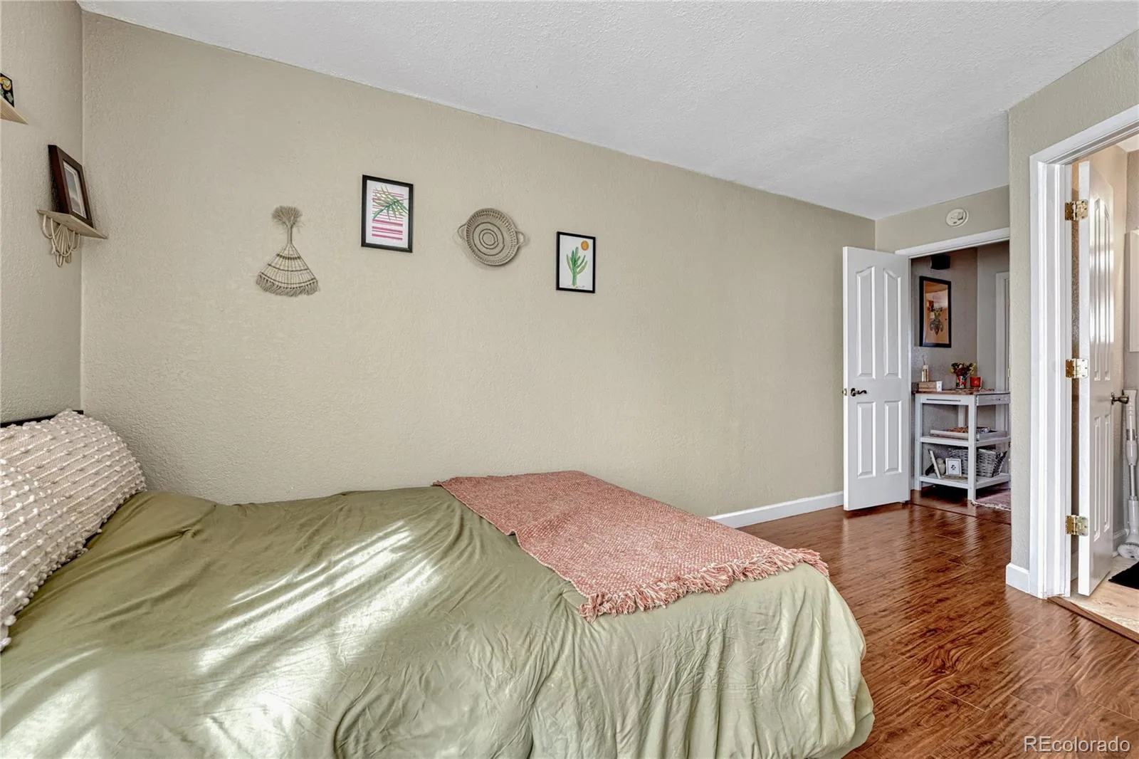 1662 S Idalia Circle #J Aurora CO 80017 | MLS #REC7324854 09182026005028 1600 22