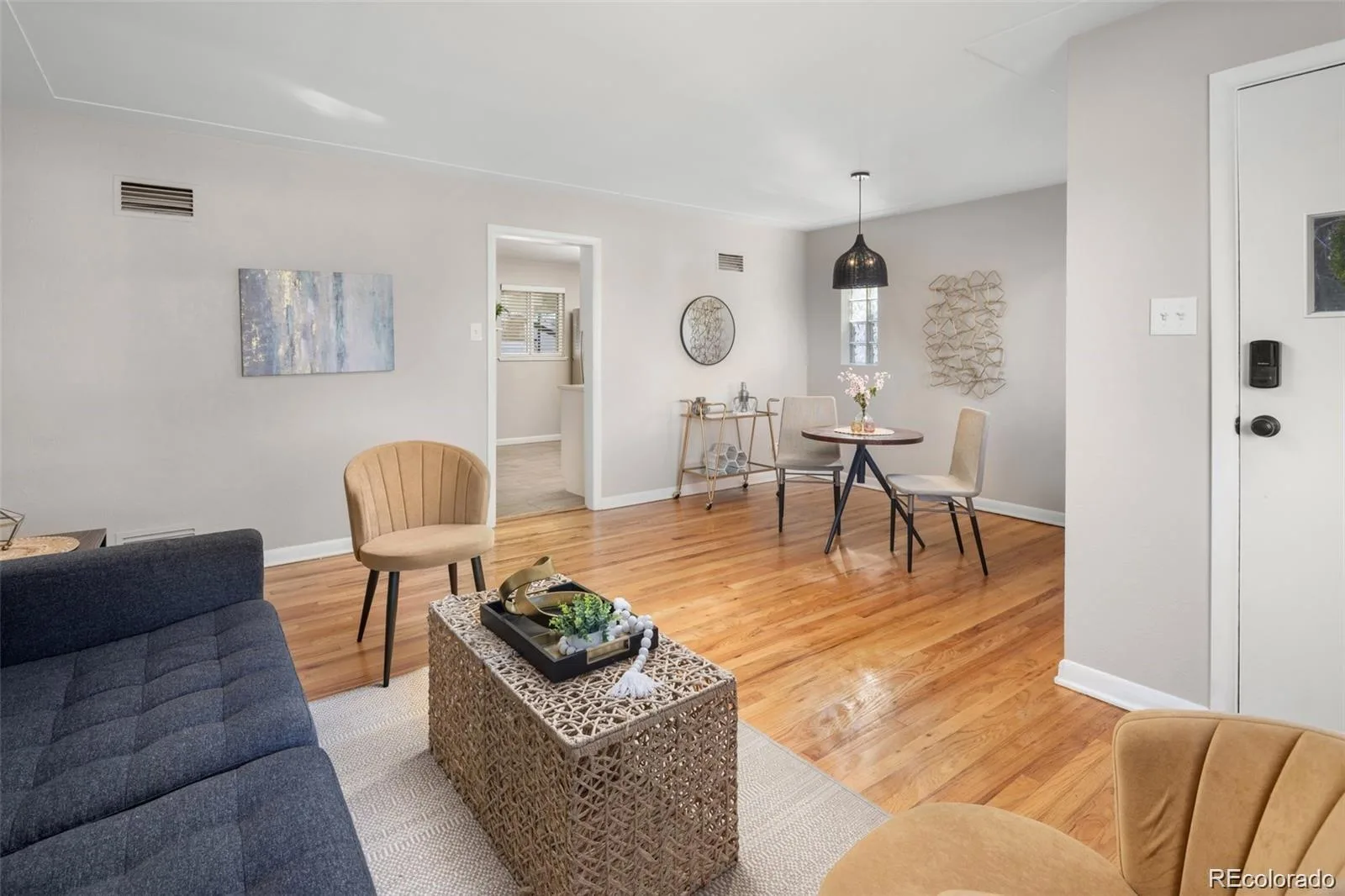 3300 Bellaire Street Denver CO 80207 | MLS #REC7328231 08262026210349 1600 17