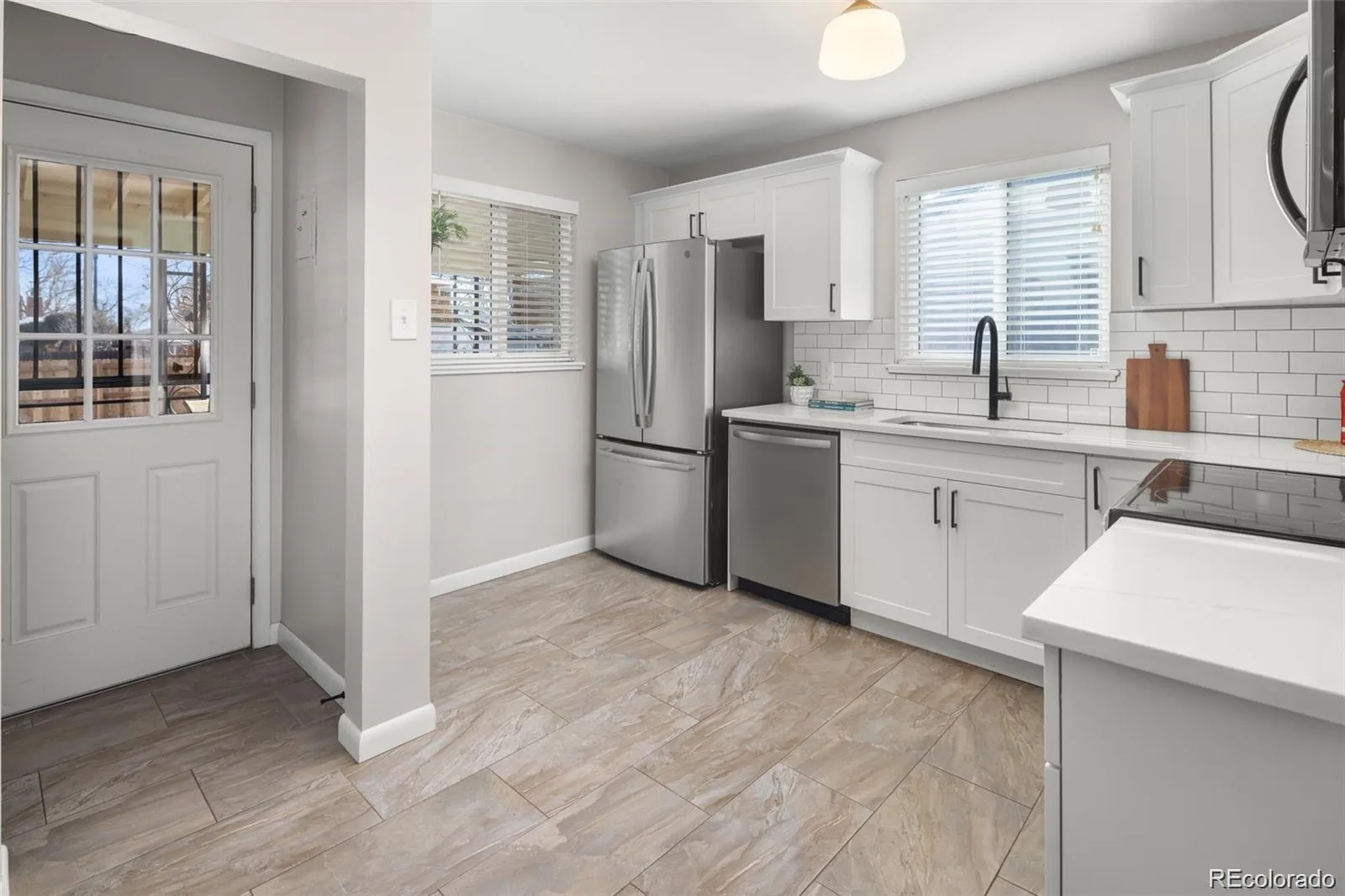 3300 Bellaire Street Denver CO 80207 | MLS #REC7328231 08262026210349 1600 19