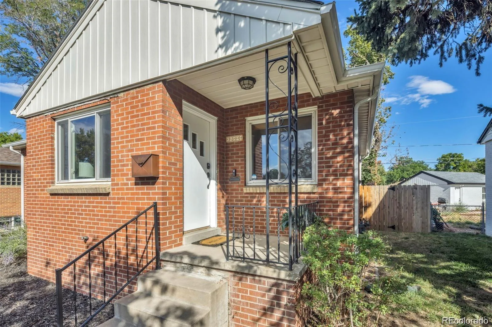 3300 Bellaire Street Denver CO 80207 | MLS #REC7328231 08262026210349 1600 43