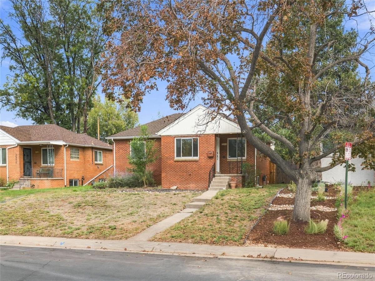 3300 Bellaire Street Denver CO 80207 | MLS #REC7328231 MLS #REC7328231 image #0