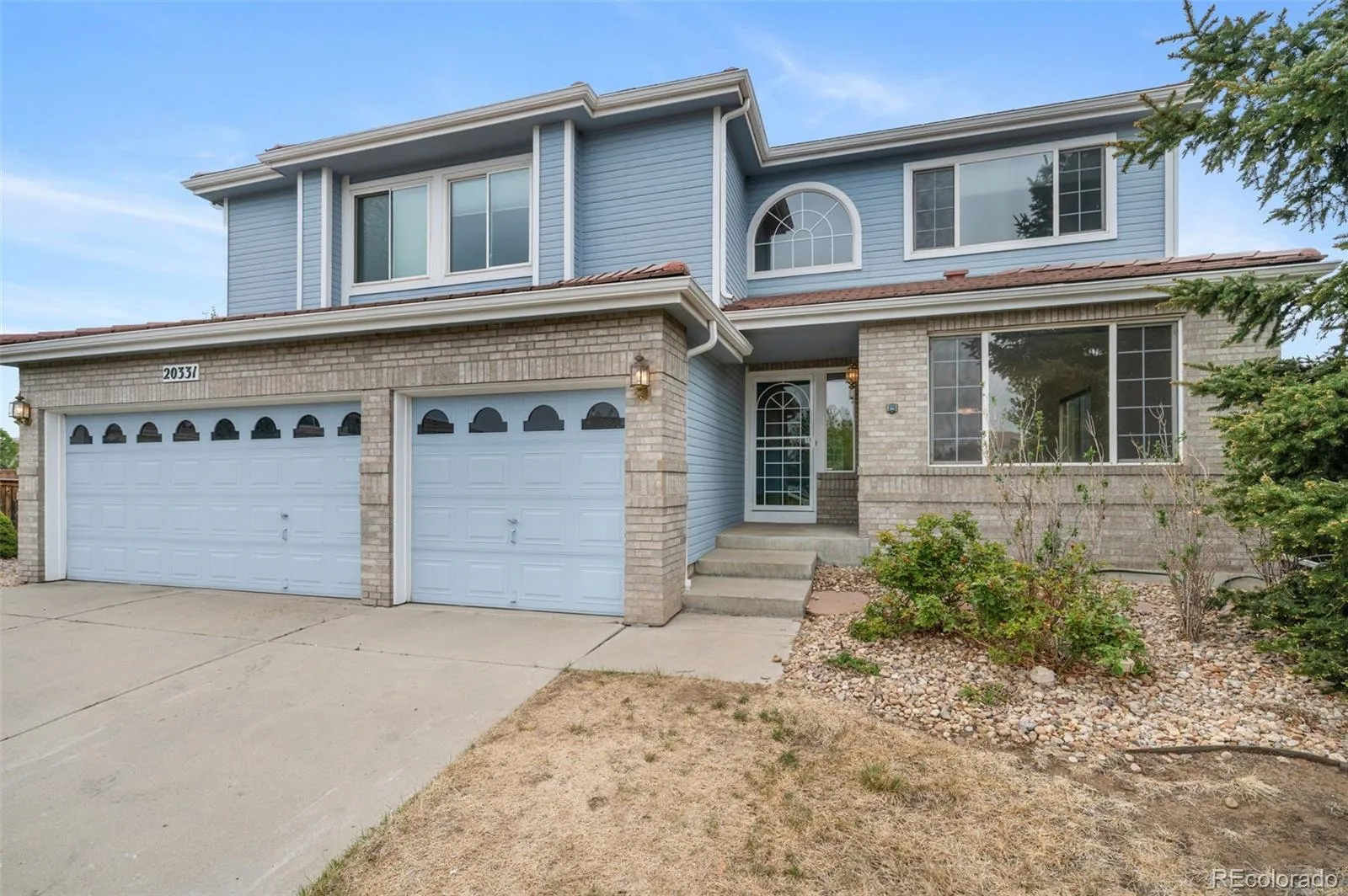 20331 E 47th Place Denver CO 80249 MLS #REC7328990 05012026172933 1600 2