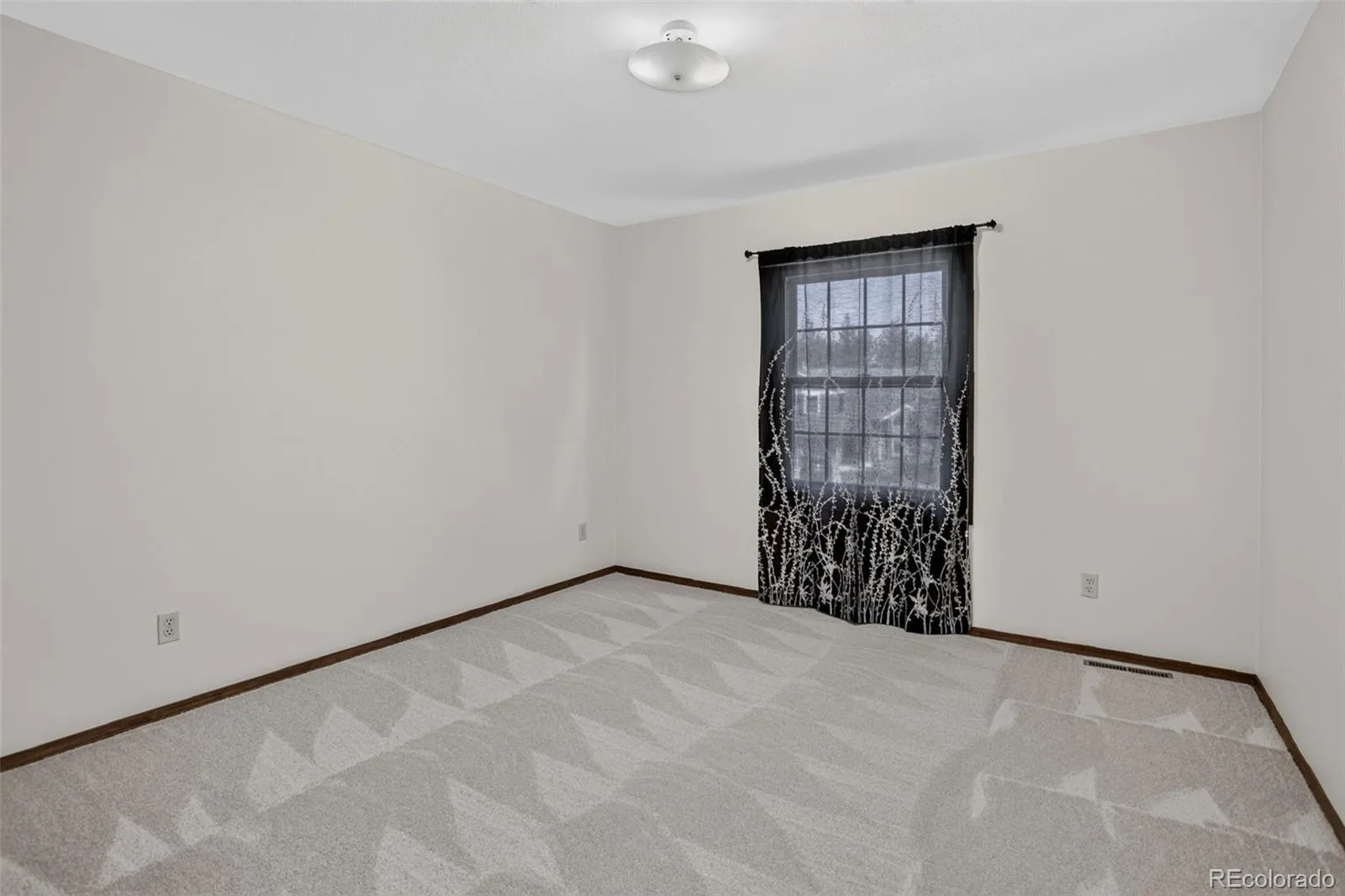 16544 E Dorado Avenue Centennial CO 80015 MLS #REC7329658 07092026155058 1600 30