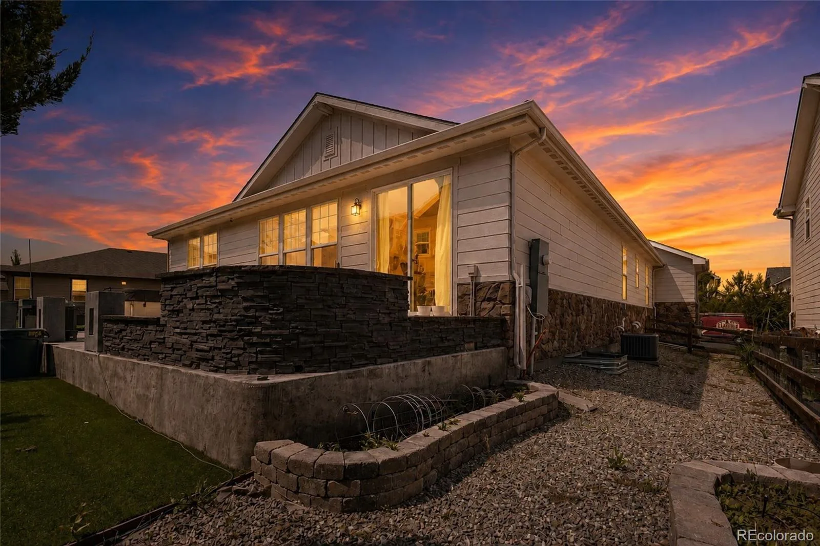 7858 S Flat Rock Court Aurora CO 80016 | MLS #REC7330026 08112026191913 1600 25