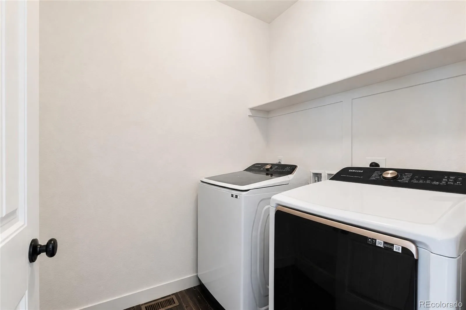 7858 S Flat Rock Court Aurora CO 80016 | MLS #REC7330026 08112026191913 1600 32