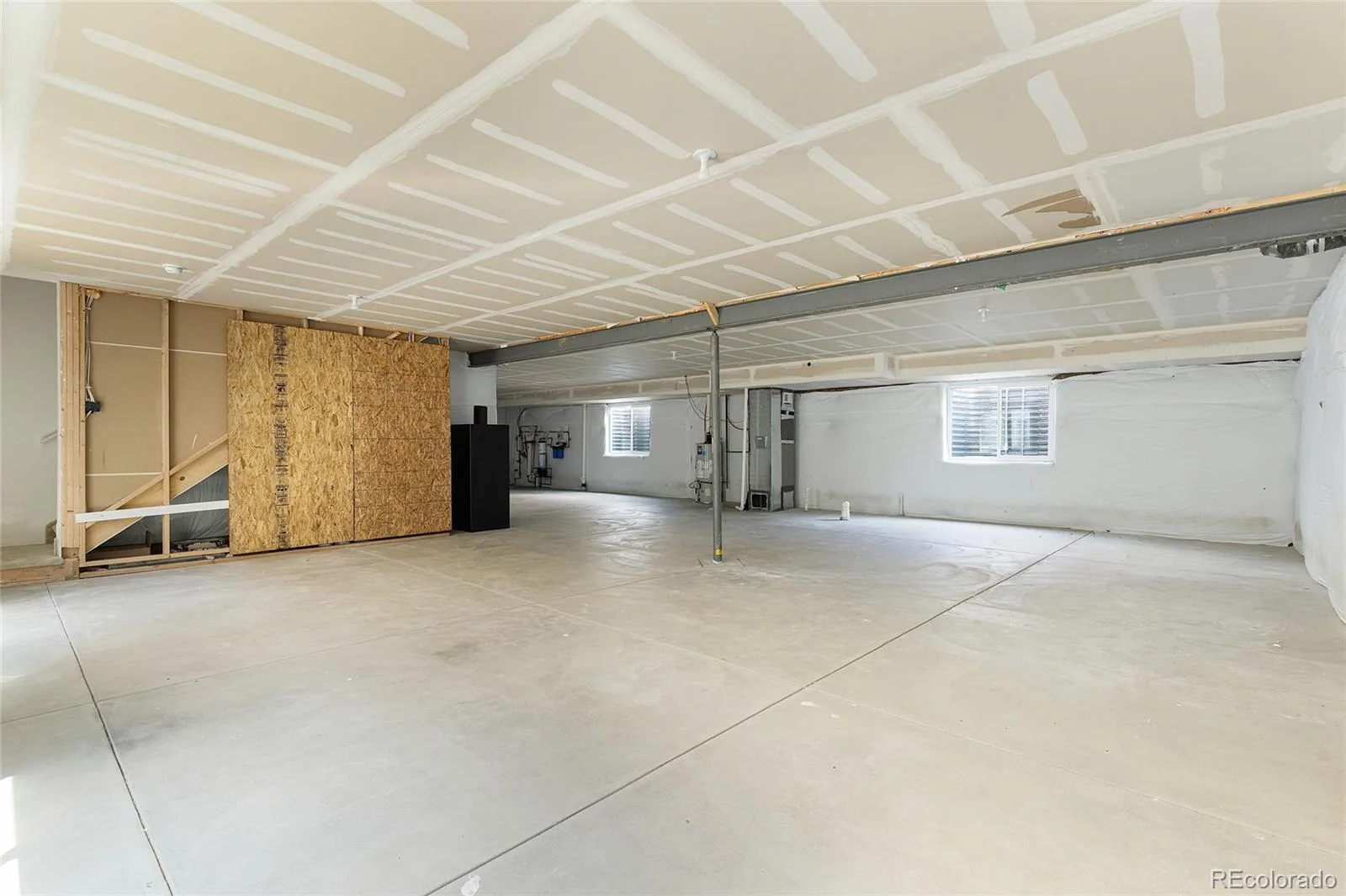 7858 S Flat Rock Court Aurora CO 80016 | MLS #REC7330026 08112026191913 1600 34