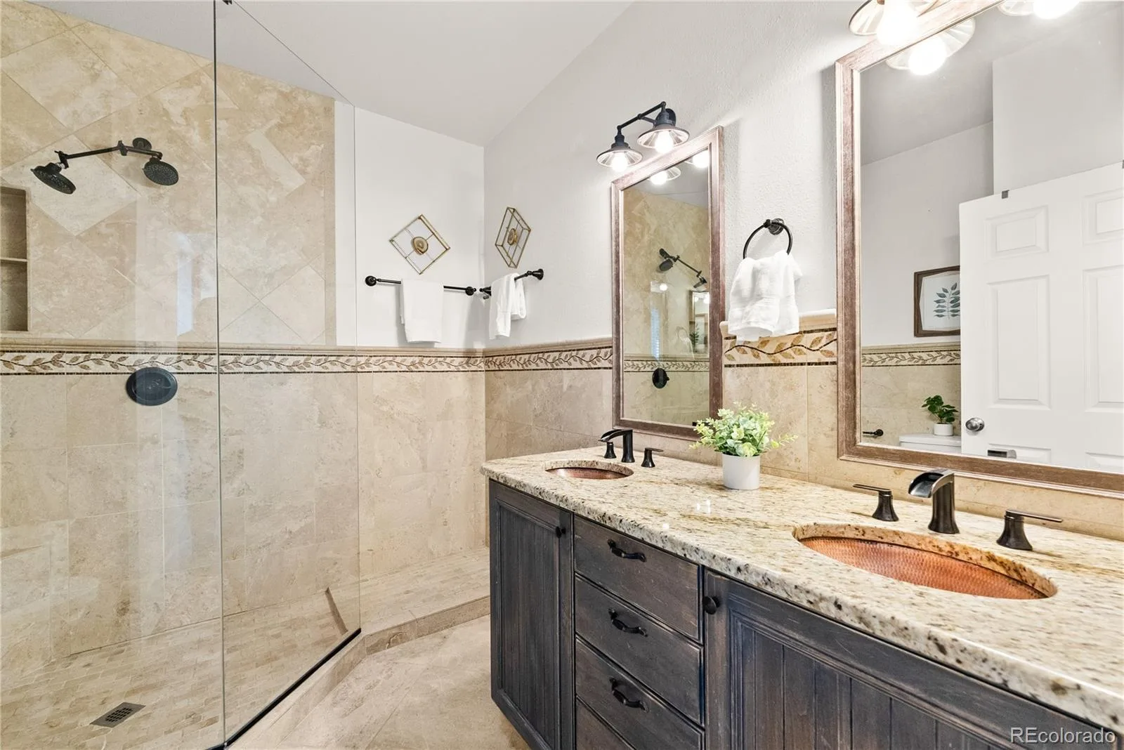 2909 Osceola Street Denver CO 80212 | MLS #REC7330372 10012026183329 1600 16