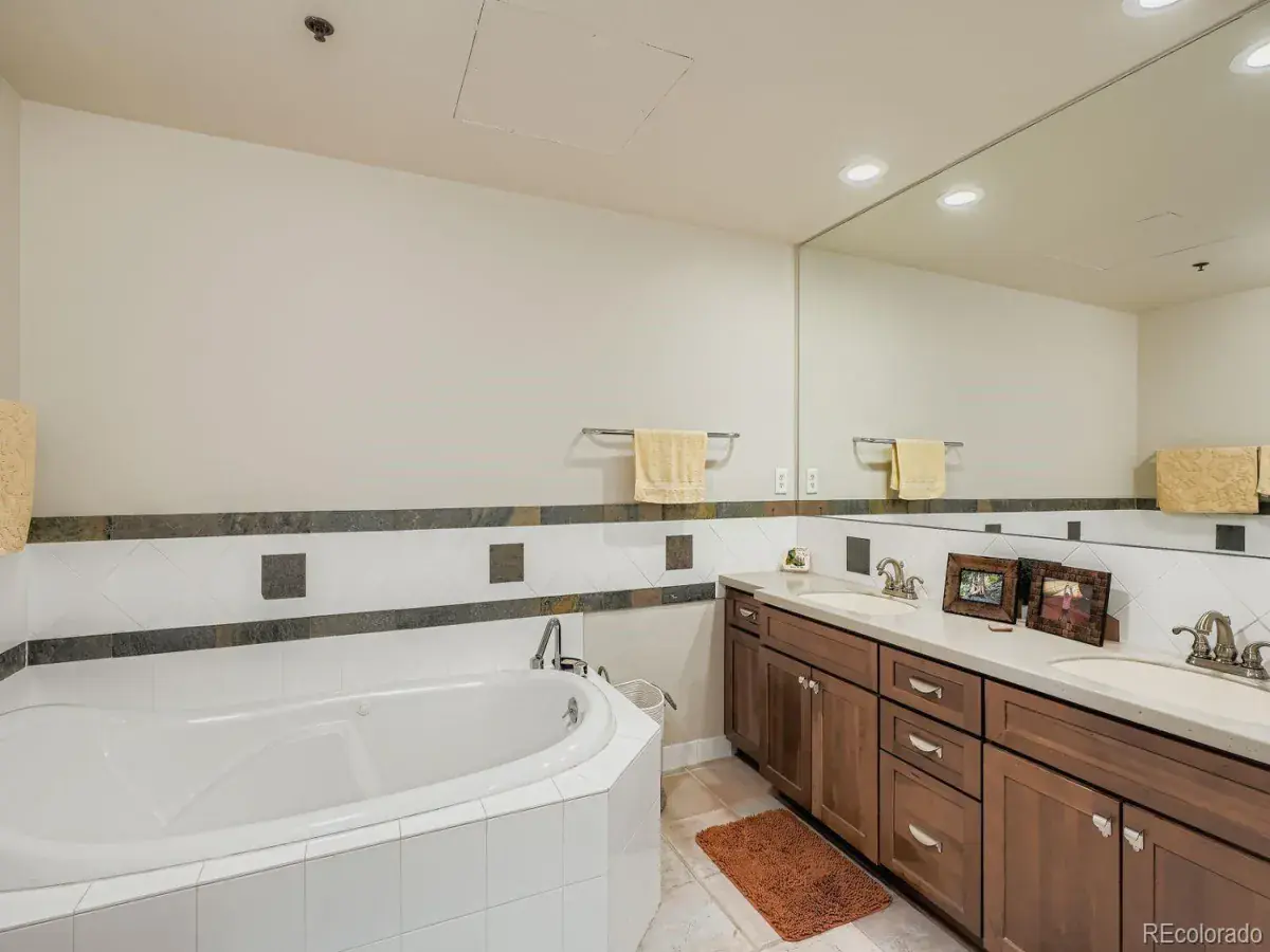 01122026163910 1200 21