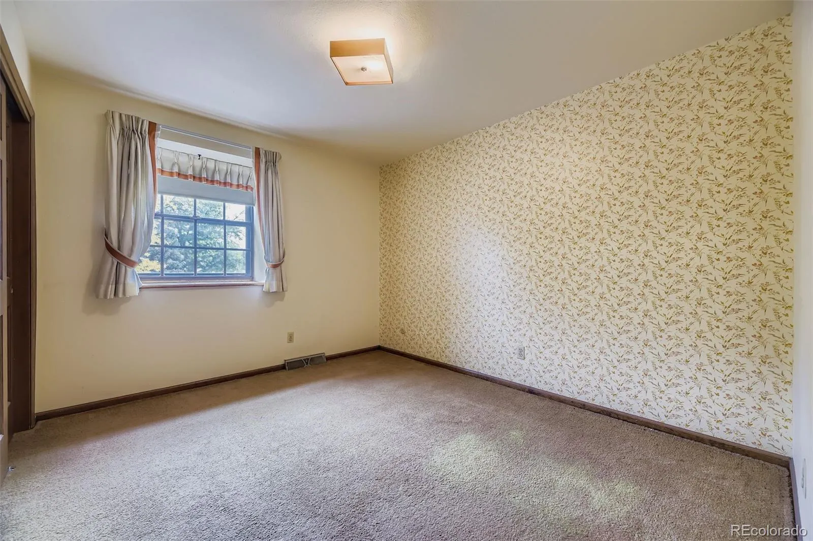 5980 W Milan Place Denver CO 80235 MLS #REC7332821 05252026153437 1600 14