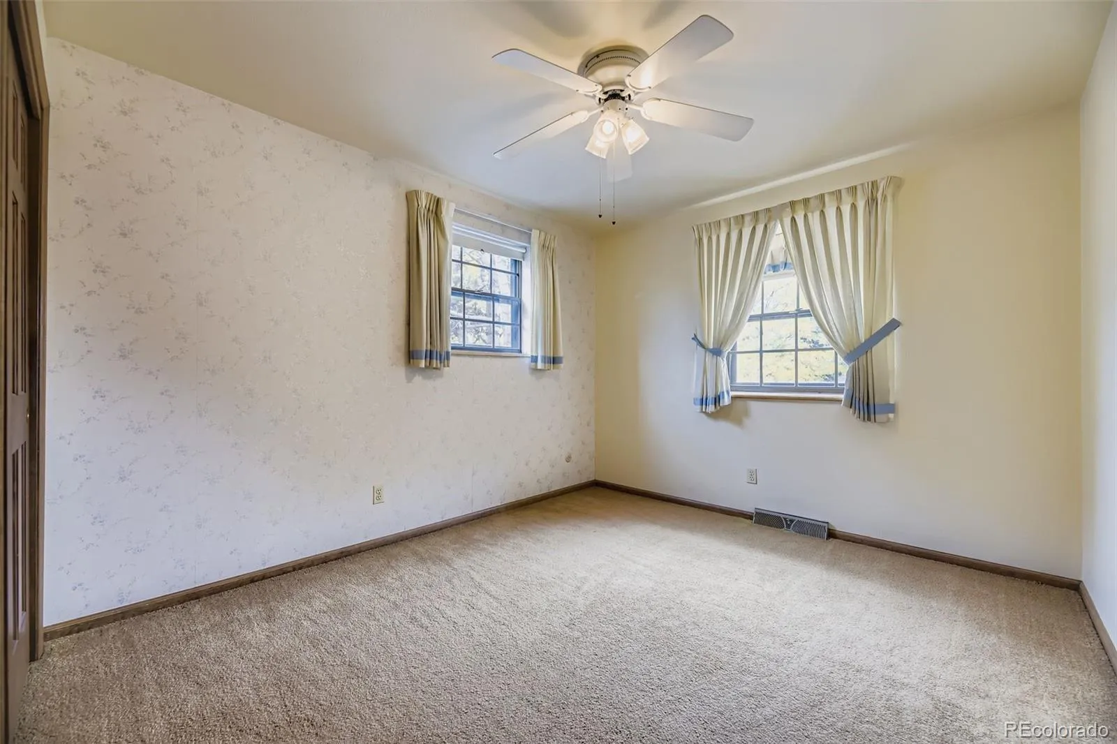 5980 W Milan Place Denver CO 80235 MLS #REC7332821 05252026153437 1600 17