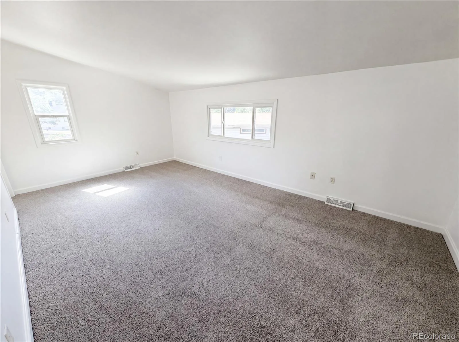 519 N Gilbert Street Castle Rock CO 80104 | MLS #REC7333948 06122026232251 1600 13